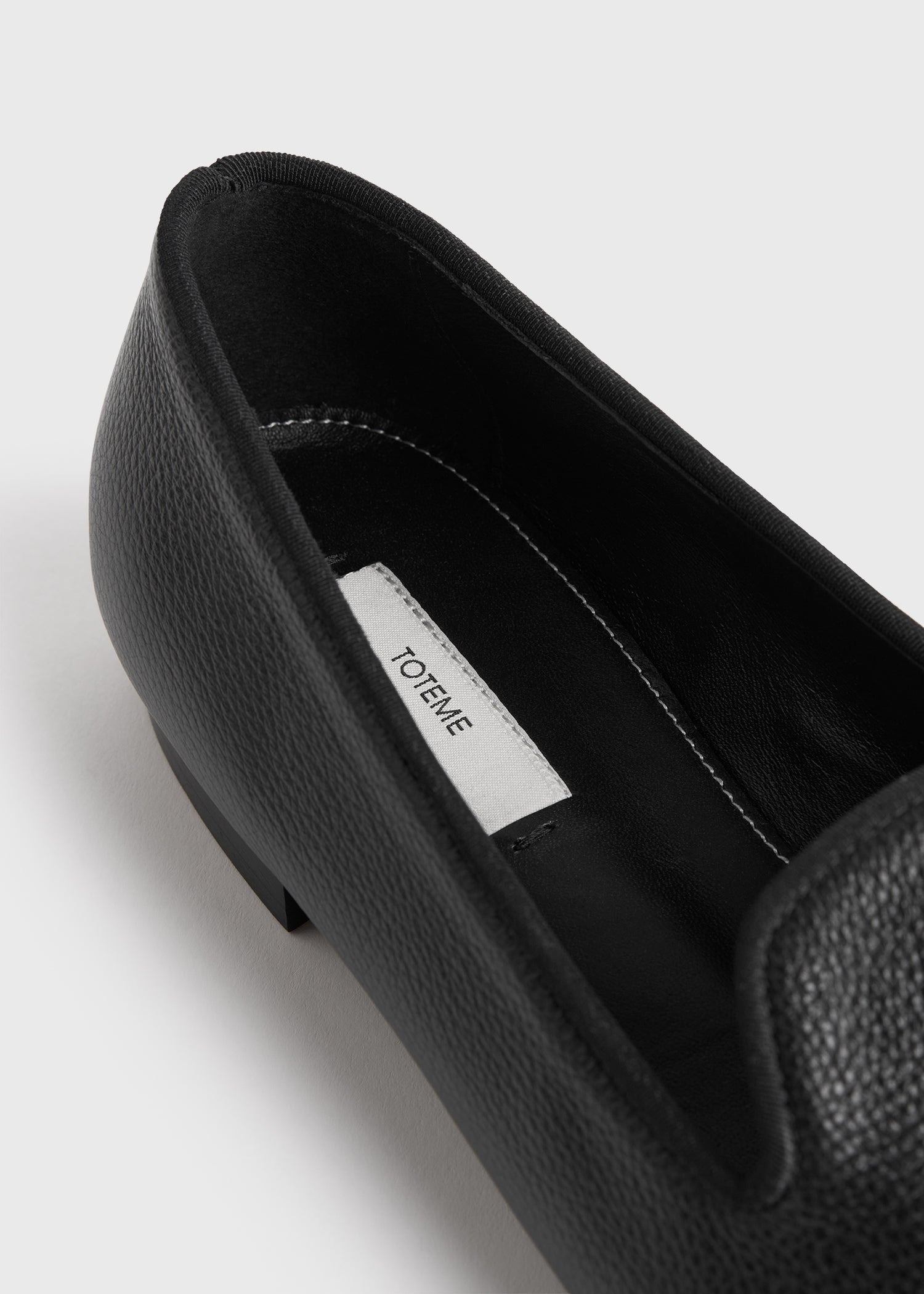 Grained-leather loafers black - 6