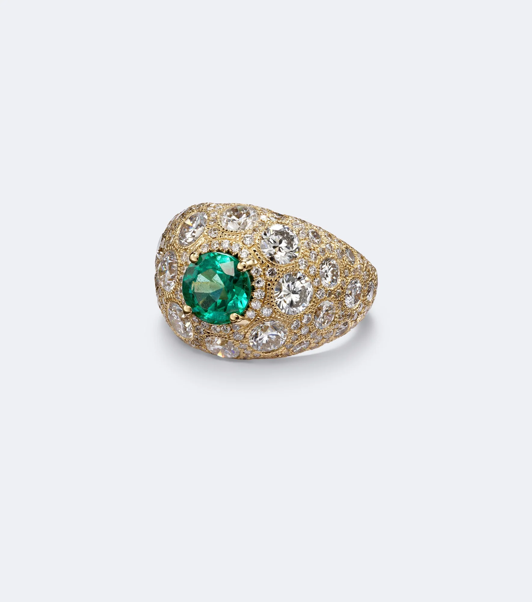 18kt gold ring with diamonds and emerald - 1