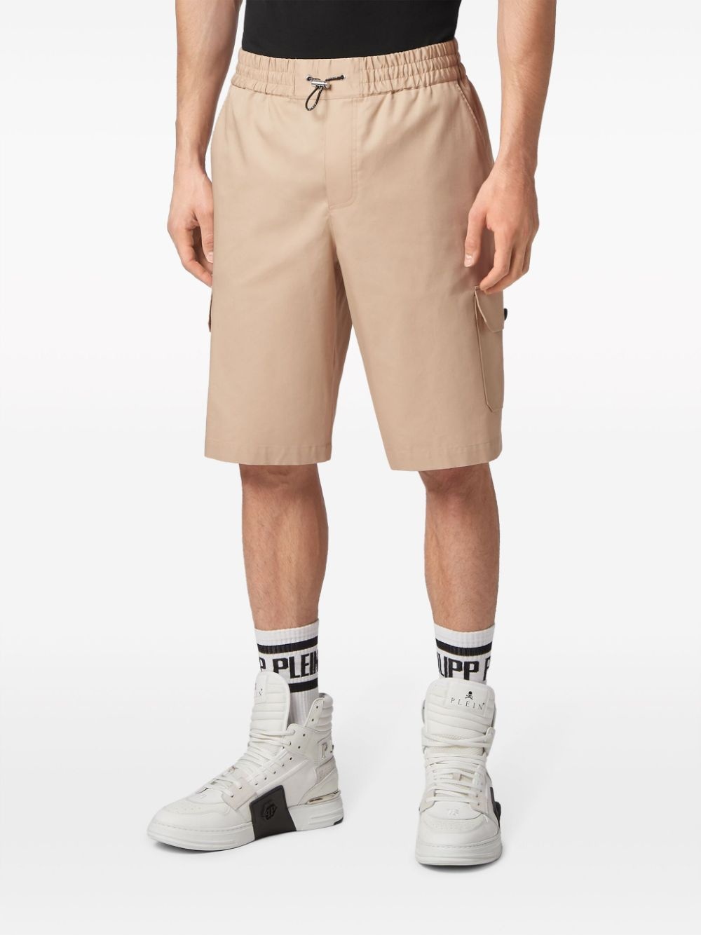 toggle-fastened cargo shorts - 3