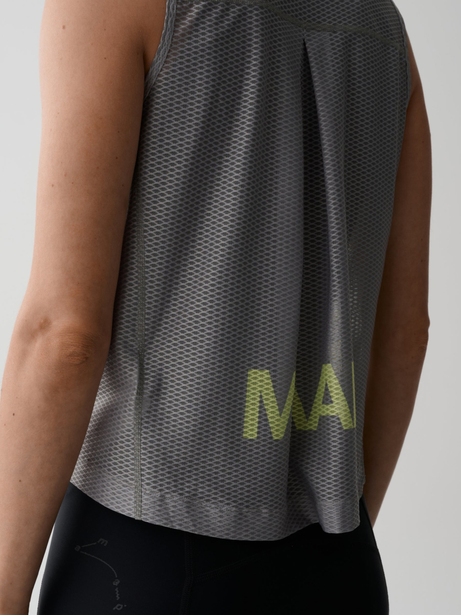 Women's Aerate Mesh Tank Top - 6