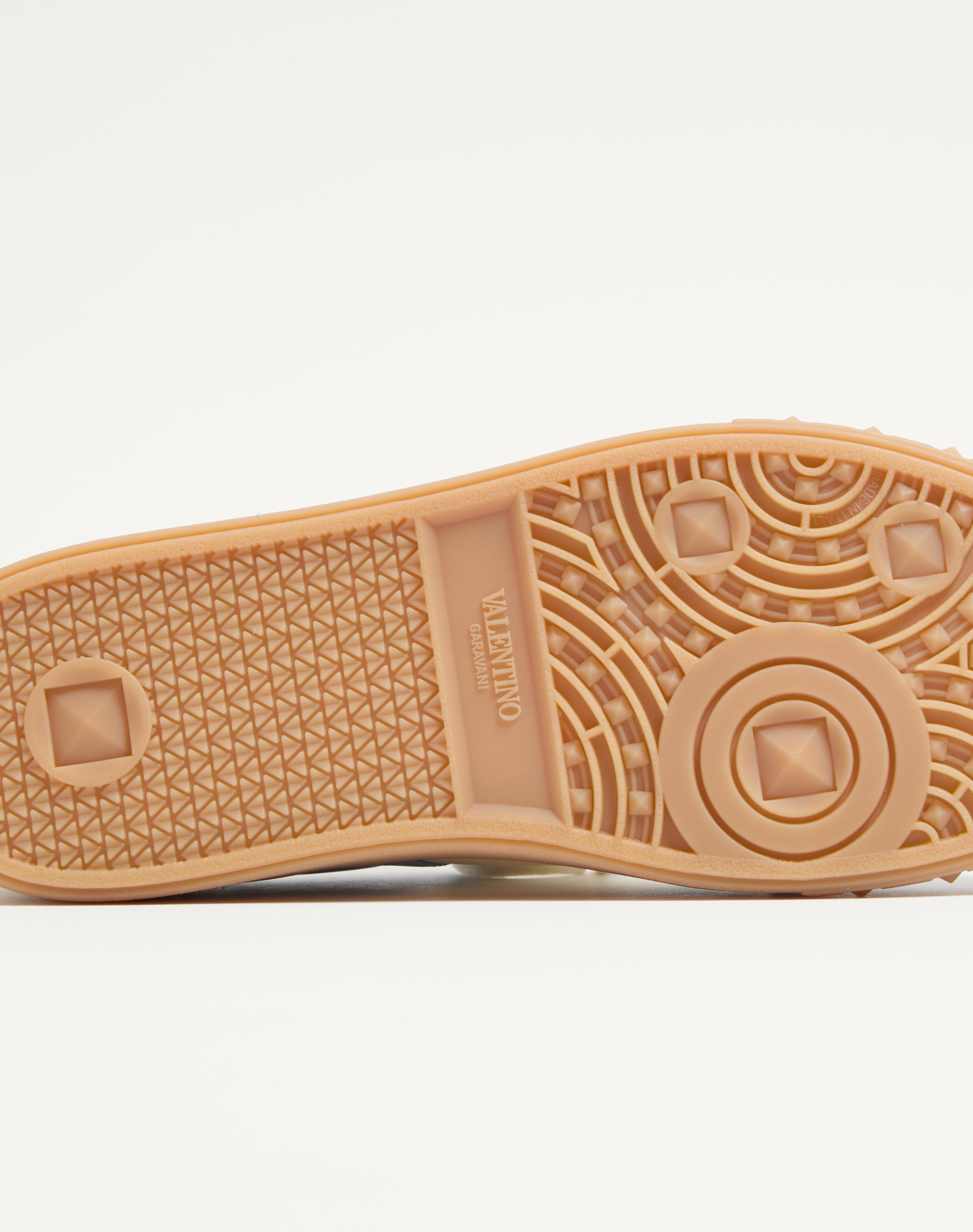 UPVILLAGE LOW TOP SNEAKER IN CRUST LEATHER AND NYLON - 5