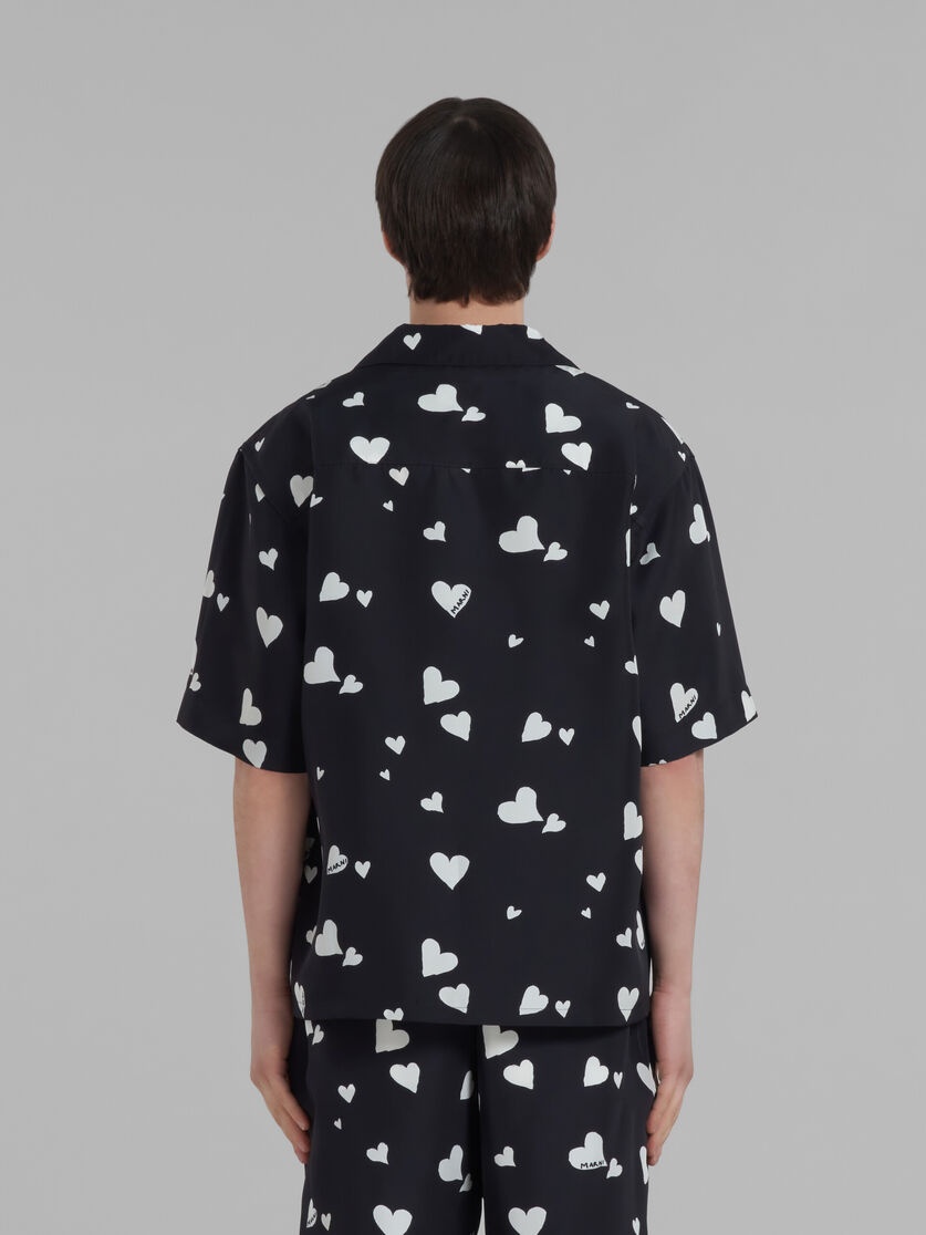 BLACK SILK SHIRT WITH BUNCH OF HEARTS PRINT - 3