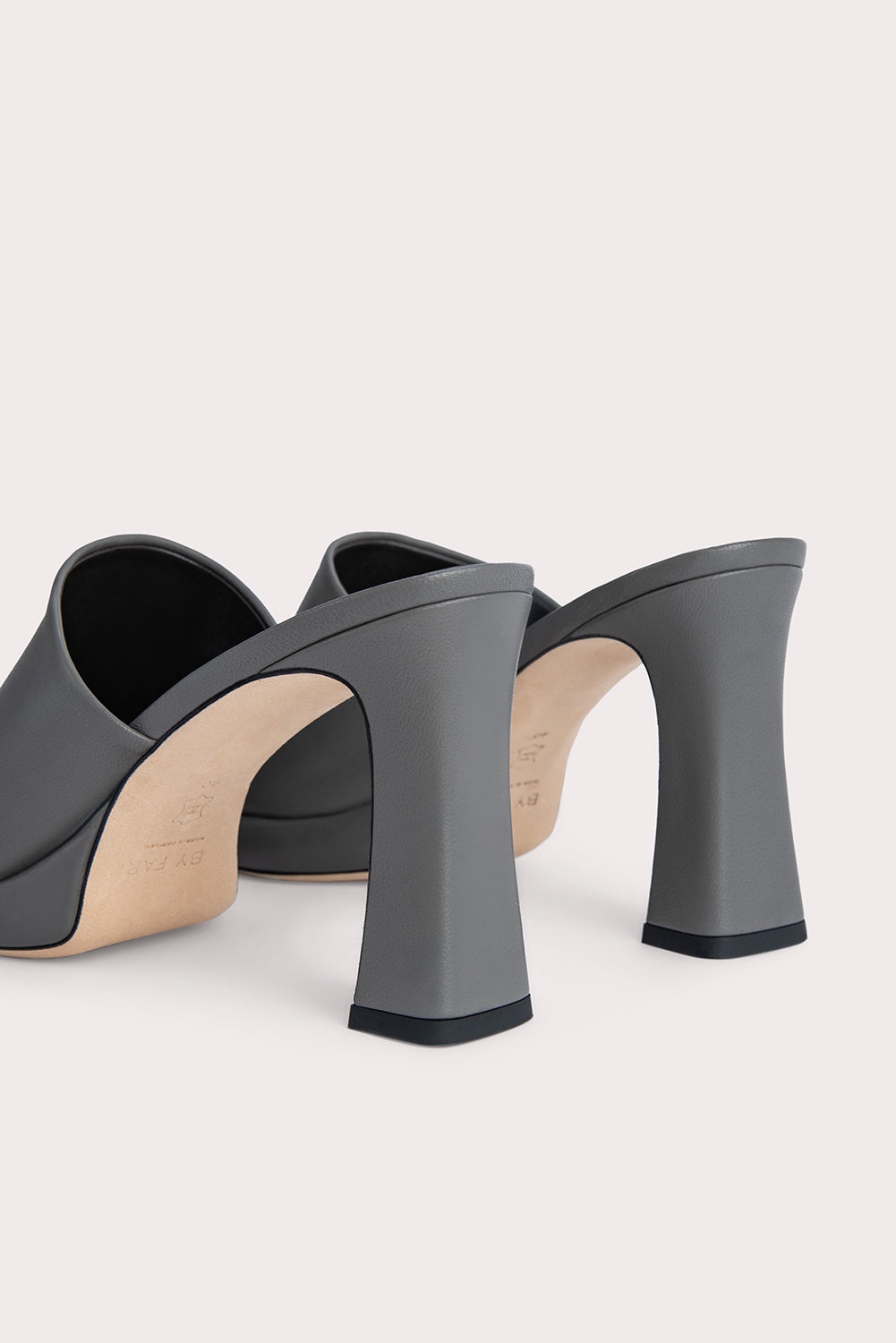 Beliz Cement Nappa Leather - 7