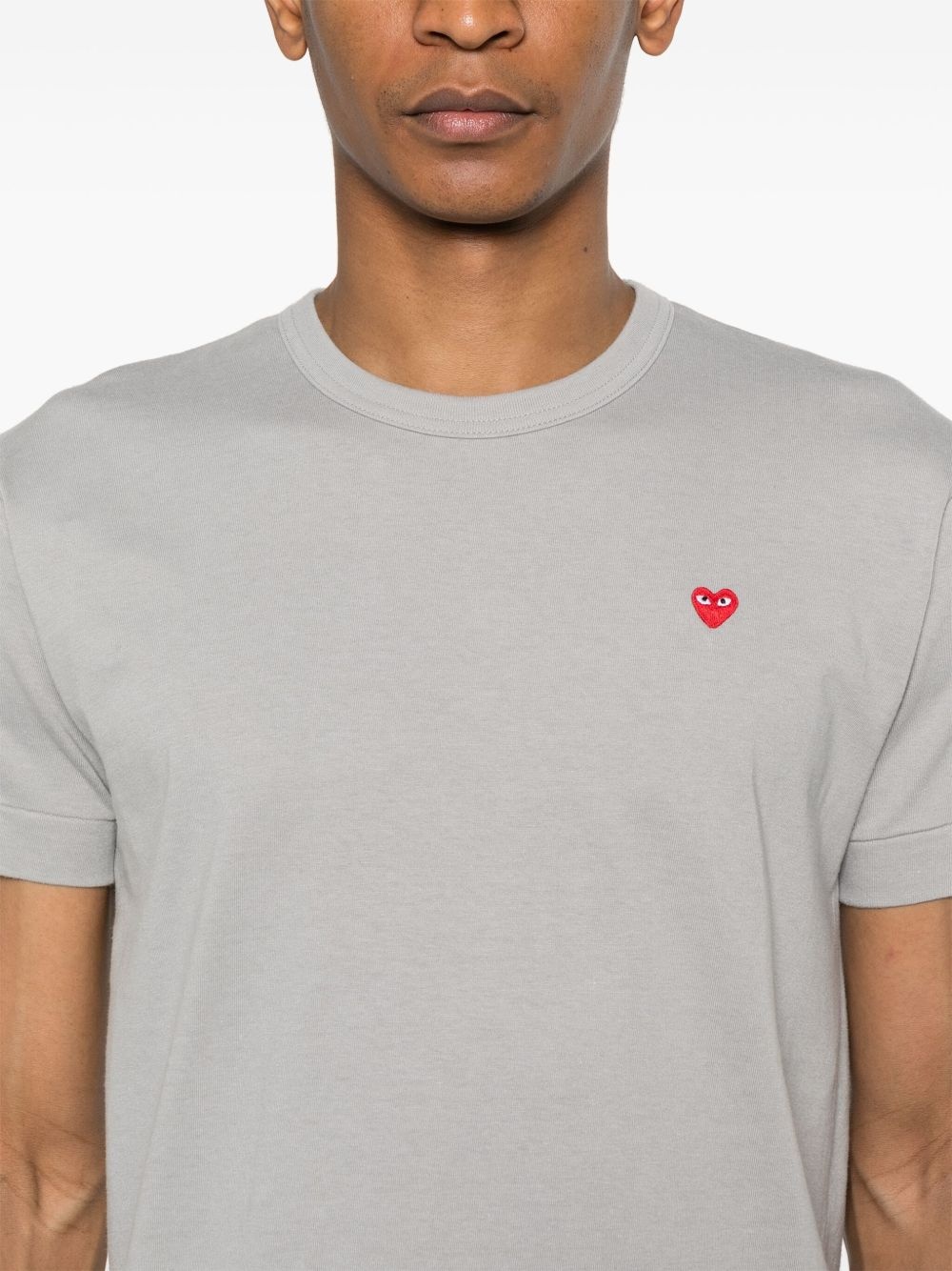 Mini Heart-patch T-shirt - 5