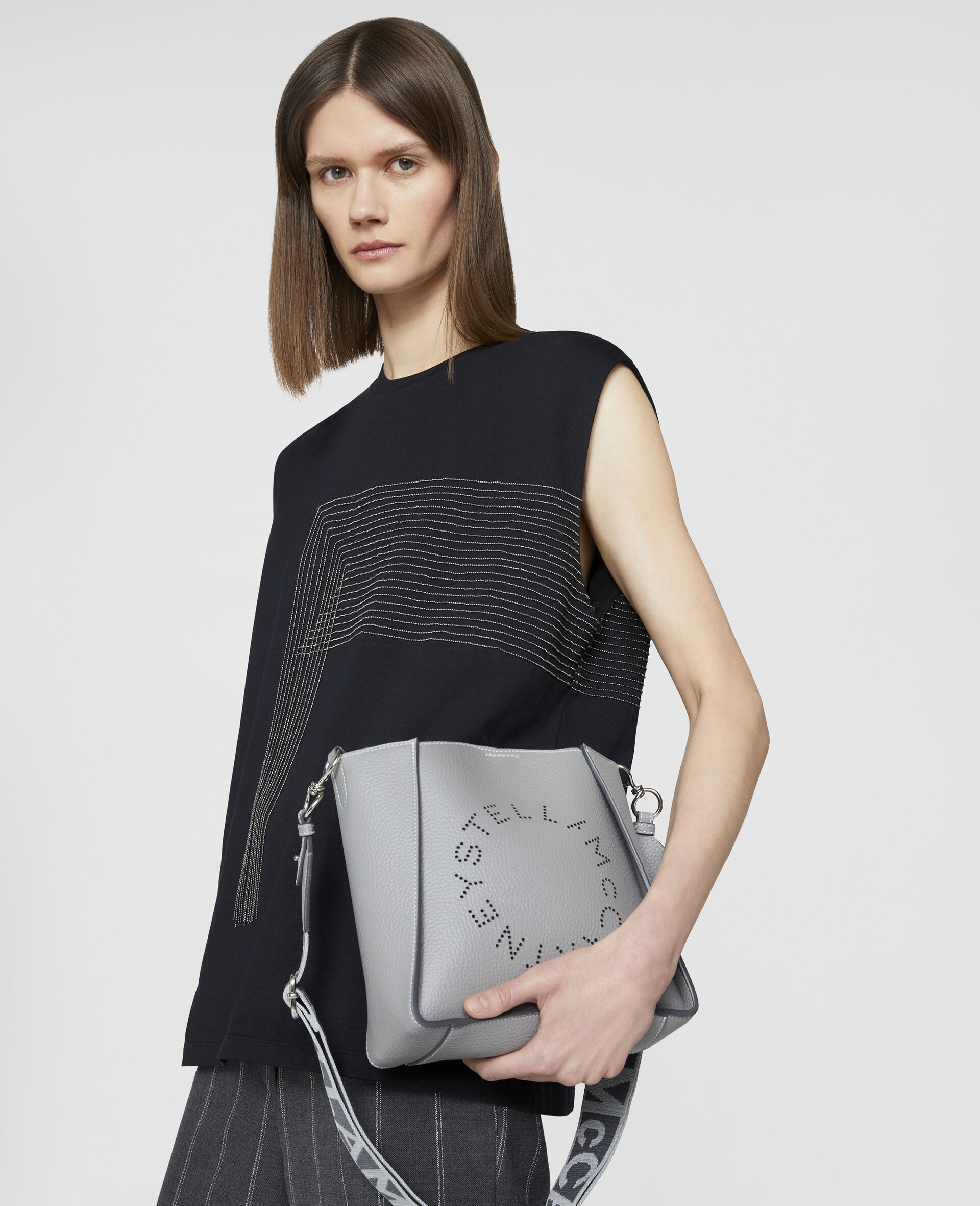 【Stella McCartney】Logo shoulder bag Sand★関税送料込み 17528567_38642040_1000.jpg