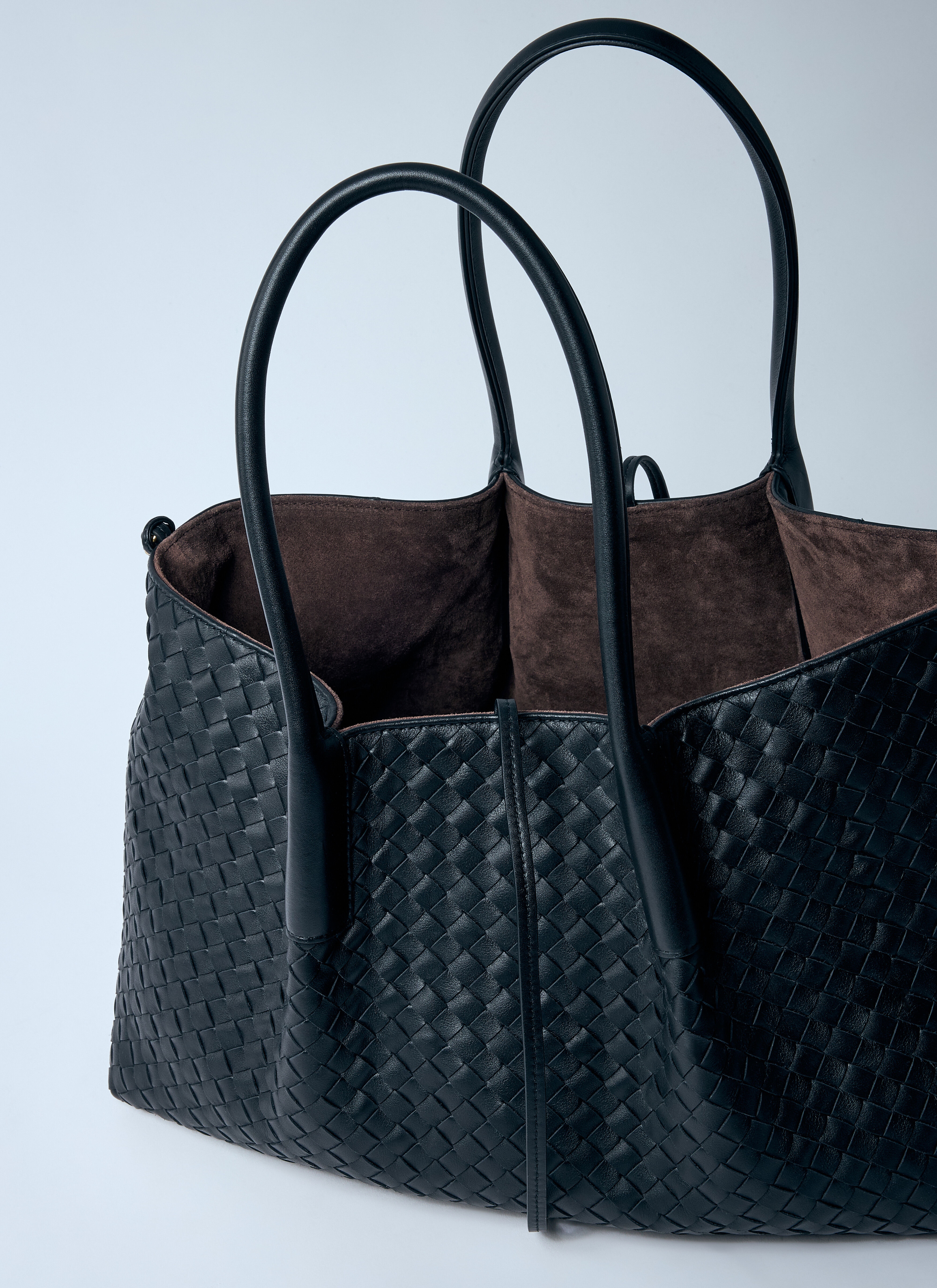 Bottega Veneta Medium Pinacoteca Handbag | lncc | REVERSIBLE