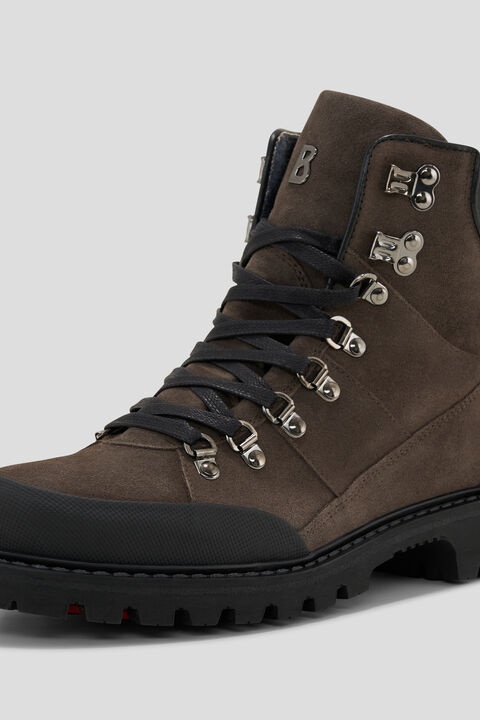 Helsinki Low boots with spikes in Brown - 4