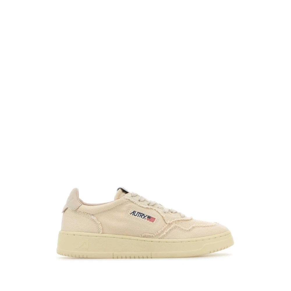 スニーカー AUTRY IVORY DENIM MEDALIST SNEAKERS AUTRY DENIM MEDALIST SNEAKERS IN IVORY | miinto | REVERSIBLE