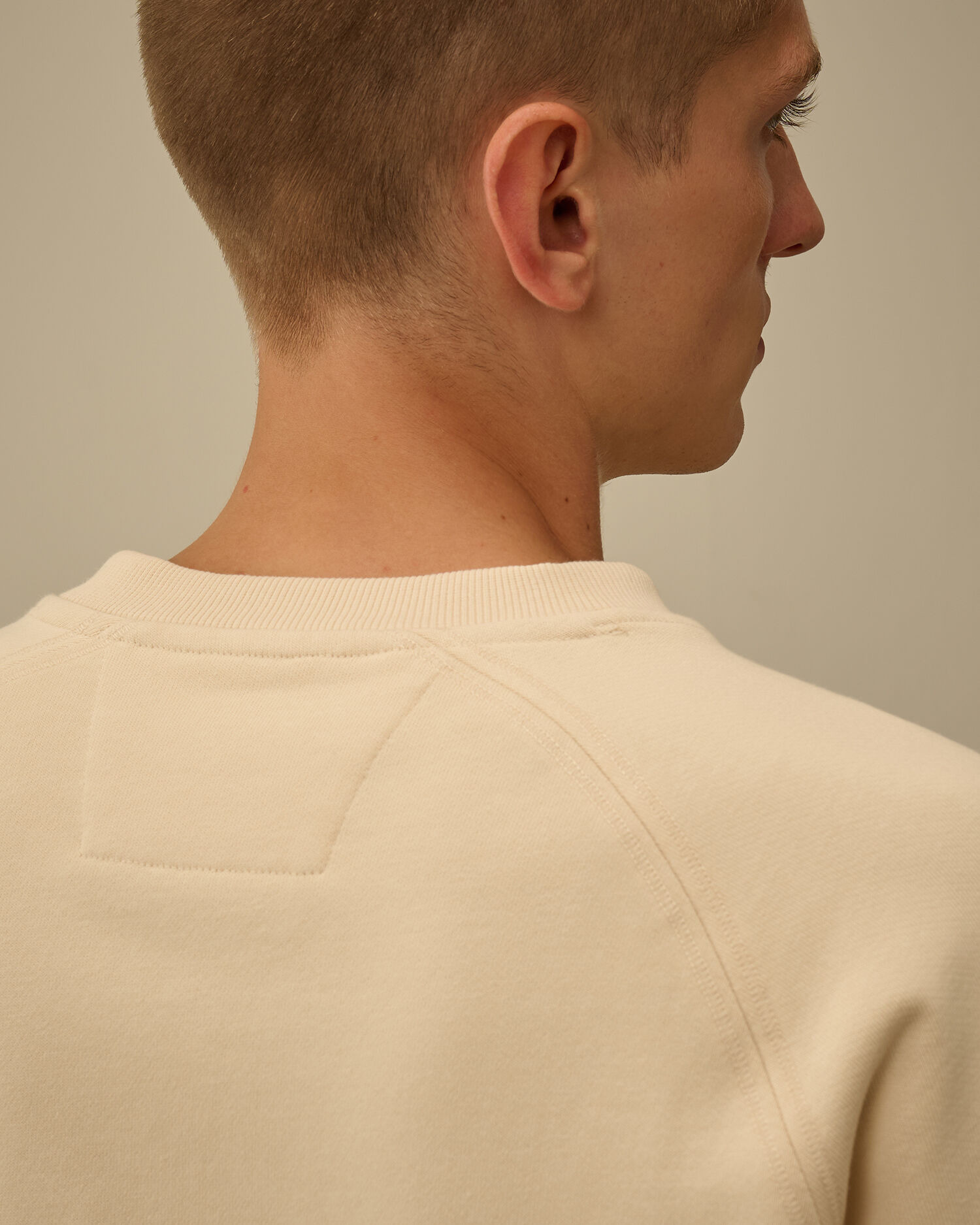 Diagonal Raised Fleece Crewneck Logo Sweatshirt - 6