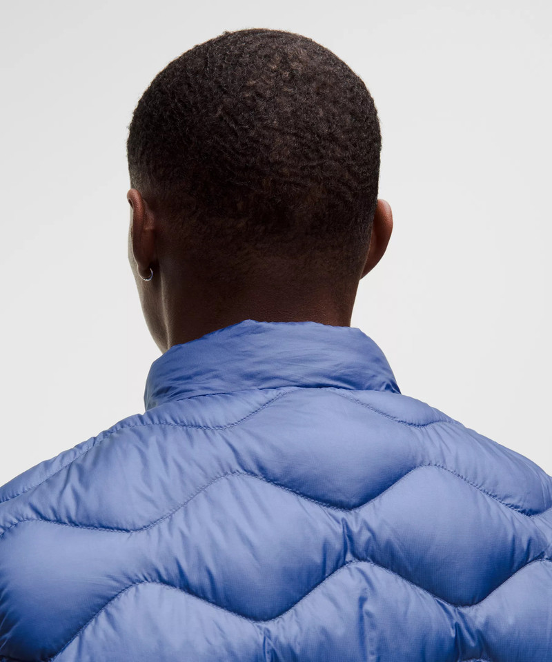 Men's Featherweight 900-Down-Fill Quilted Vest 10