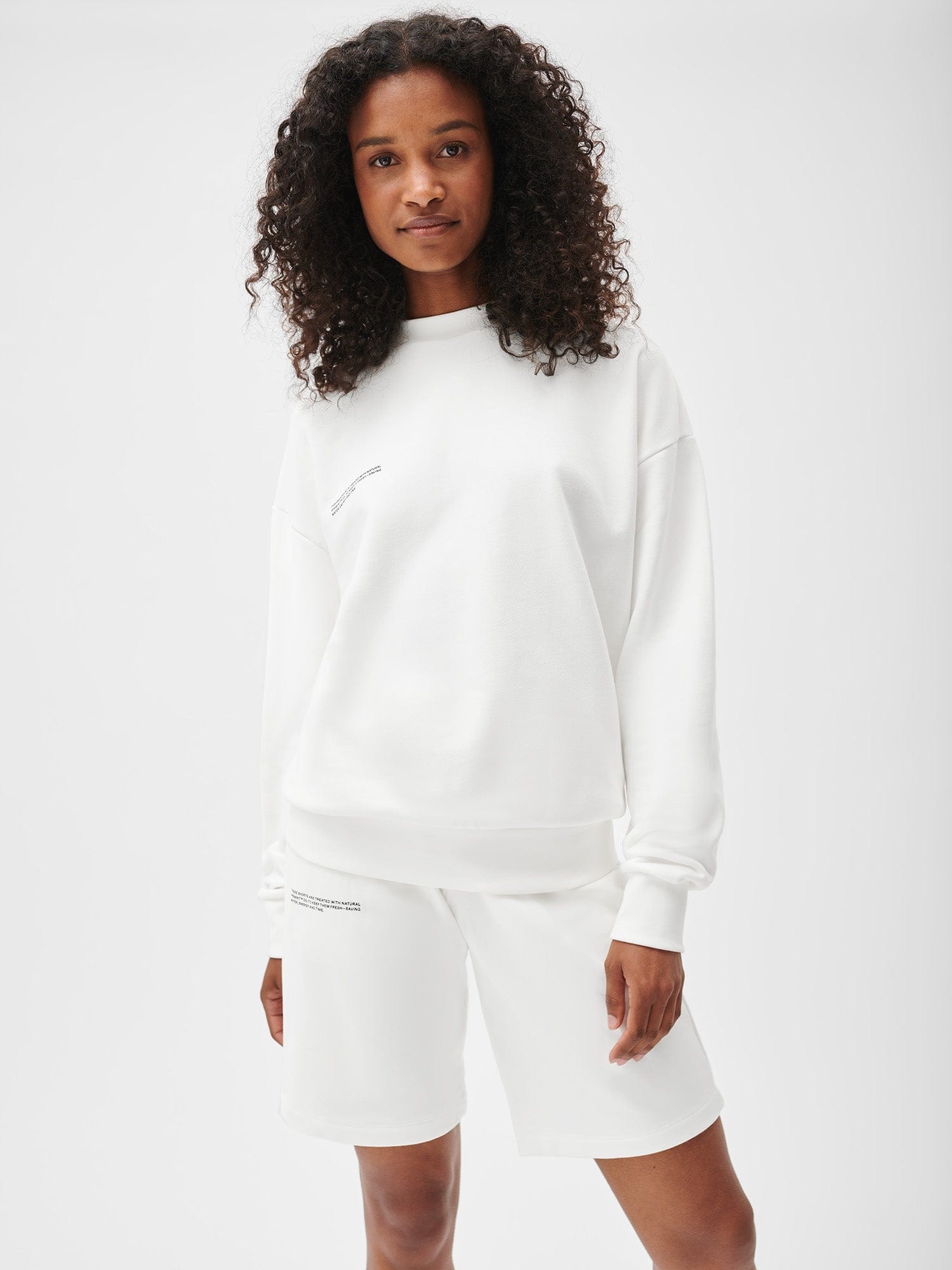 Womens 365 Midweight Long Shorts - Off-White - 5
