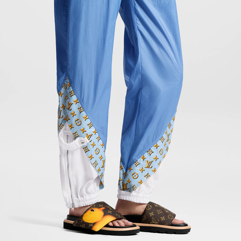 Louis Vuitton Pool Pillow Flat Comfort Mule outlook