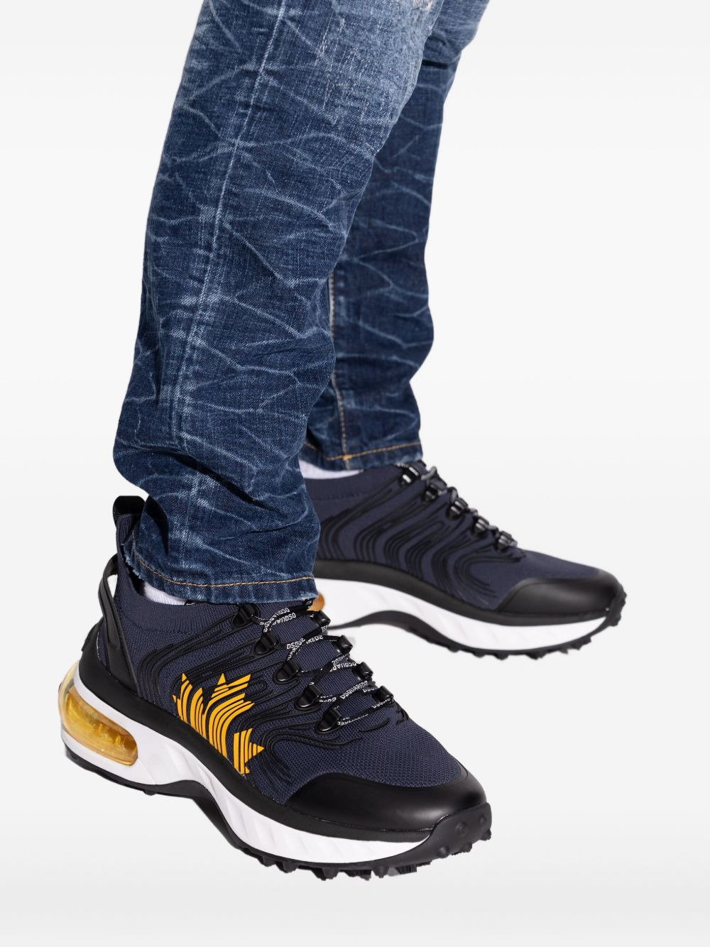 wave-patterned lace-up low-top sneakers - 5