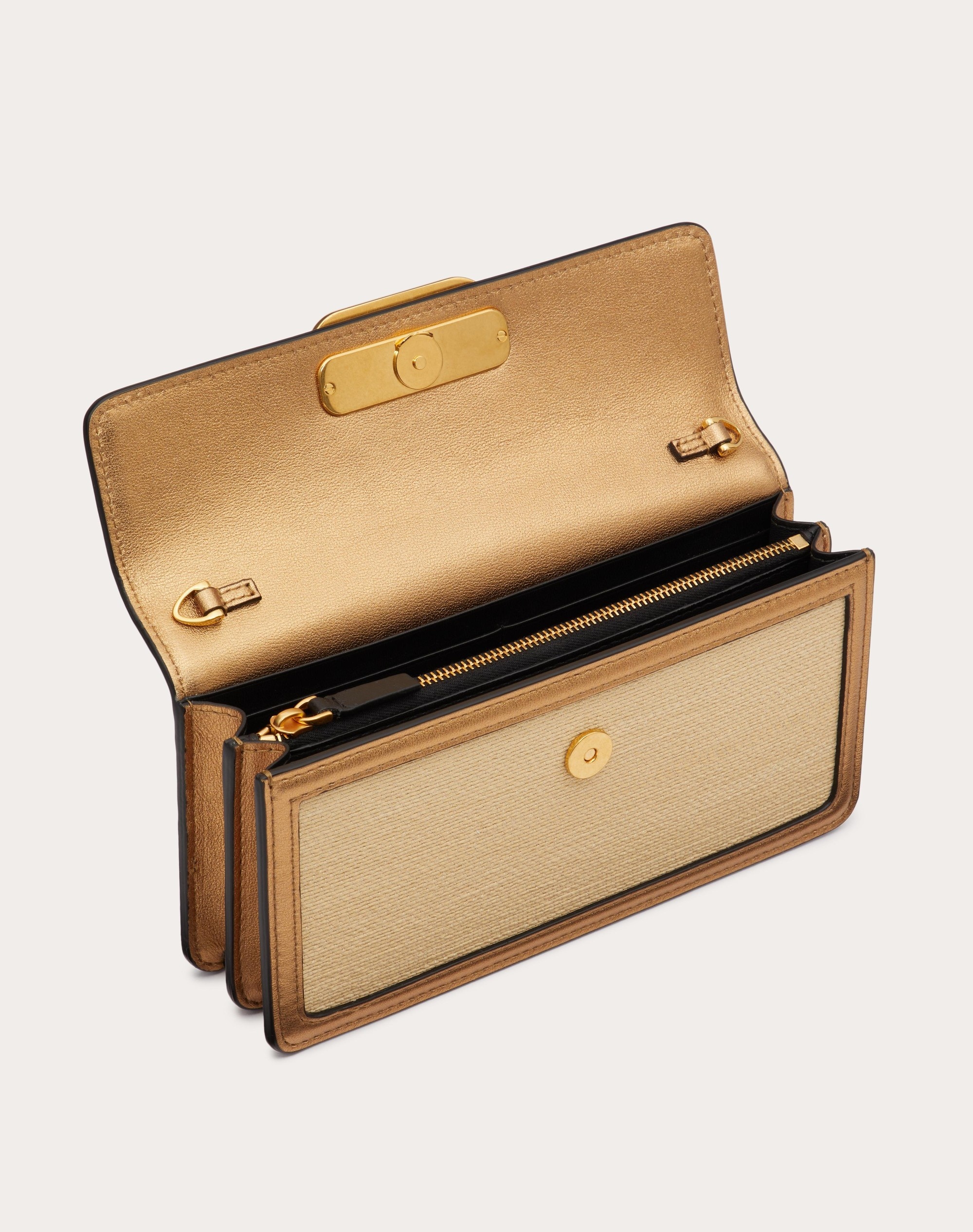 VLOGO SIGNATURE WALLET WITH CHAIN IN RAFFIA AND METALLIC CALFSKIN LEATHER - 6