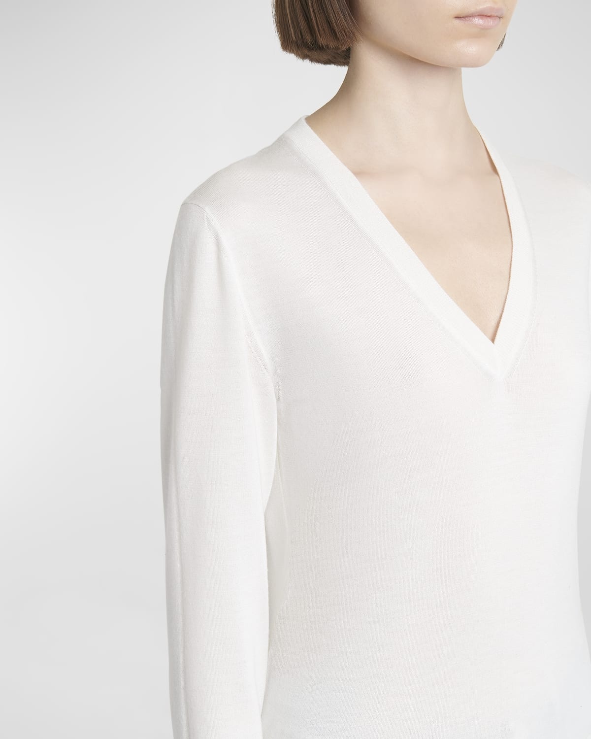 Cashmere-Silk V-Neck Long Sleeve Sweater - 5