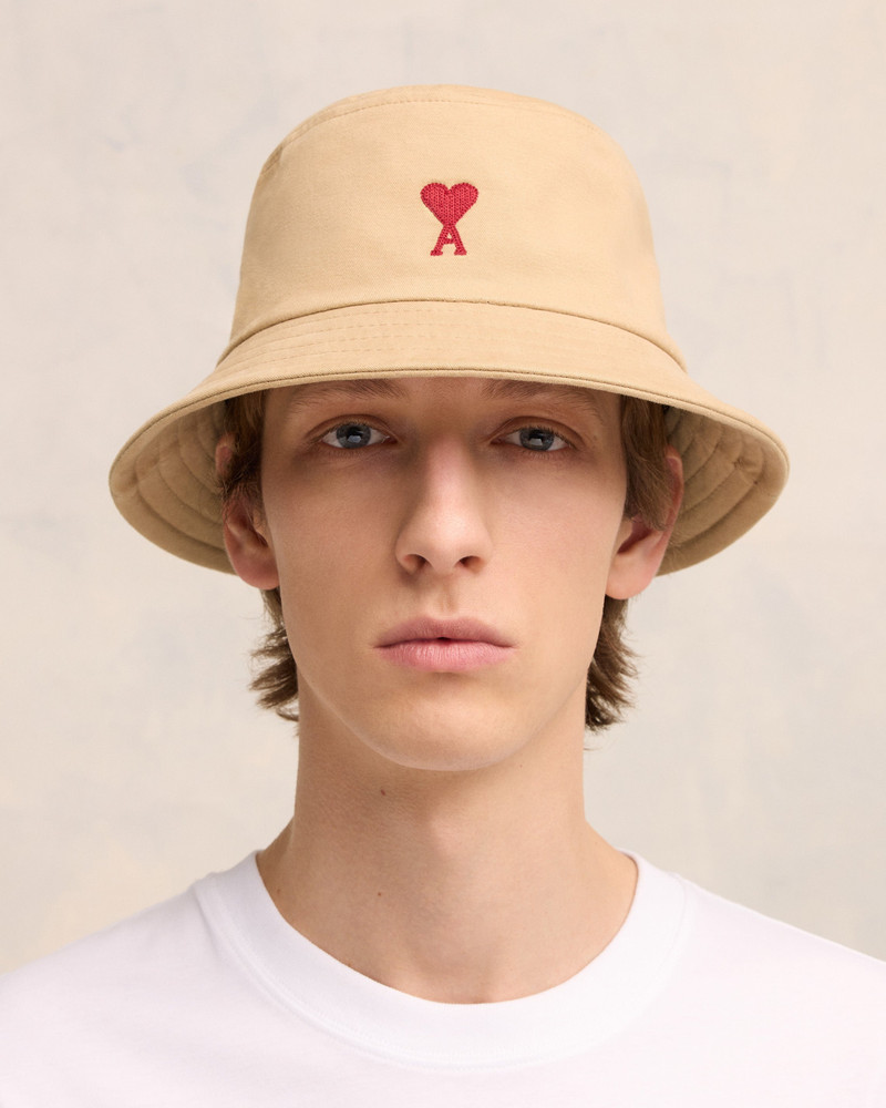 AMI Paris RED AMI DE COEUR EMBROIDERY BUCKET HAT outlook