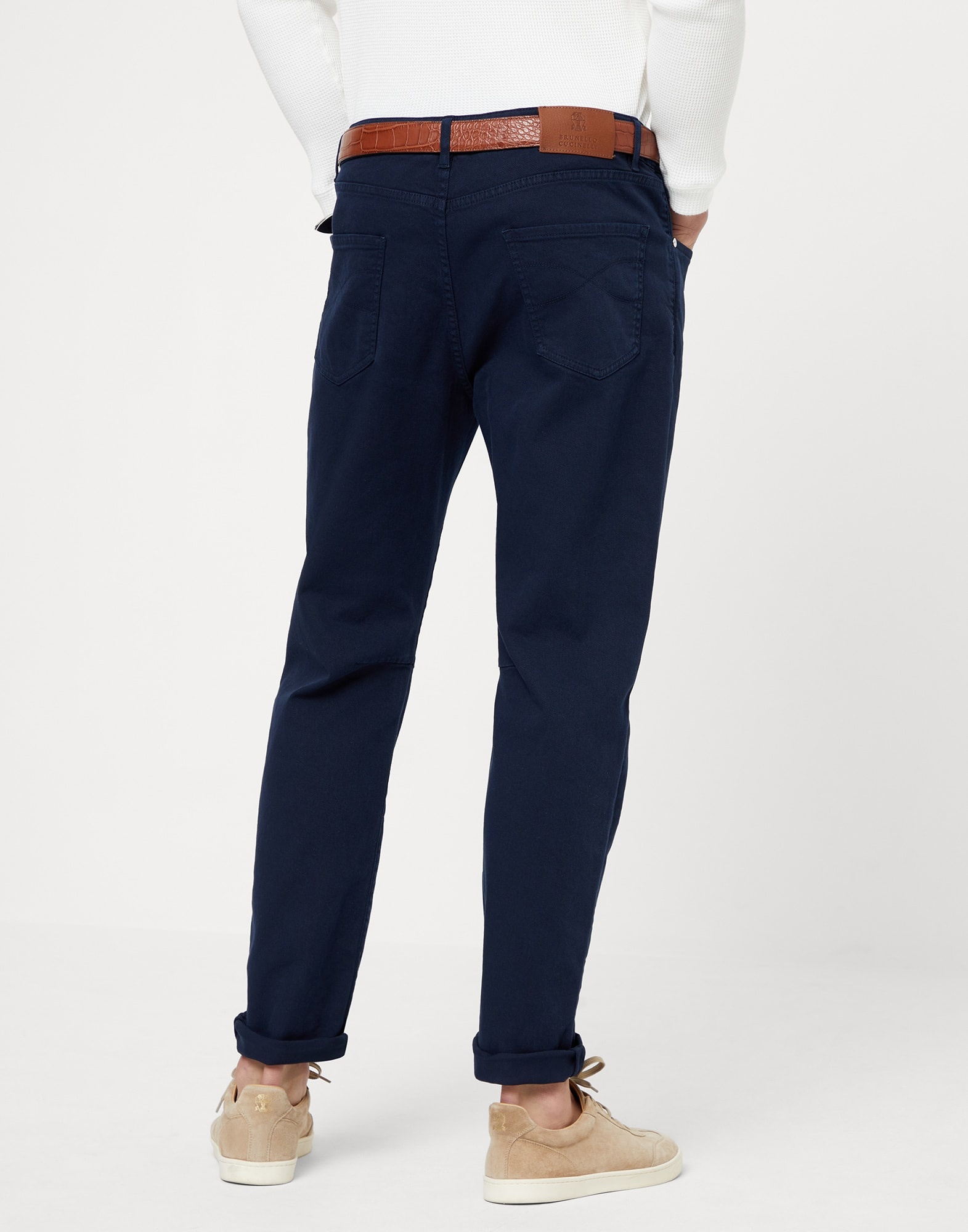 Garment-dyed comfort denim leisure fit five-pocket trousers - 2