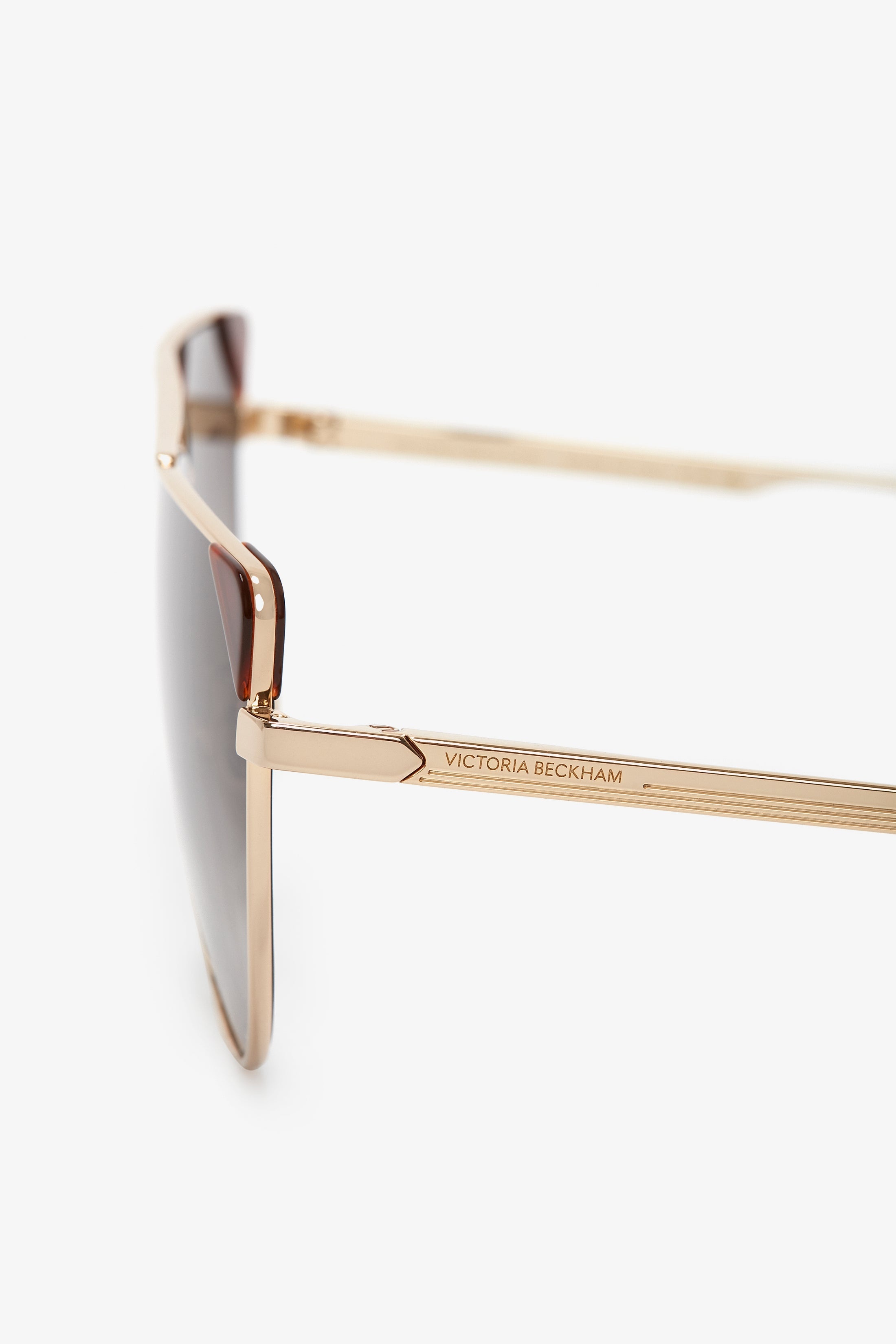 V-Line Aviator In Gold Blonde Havana - 5