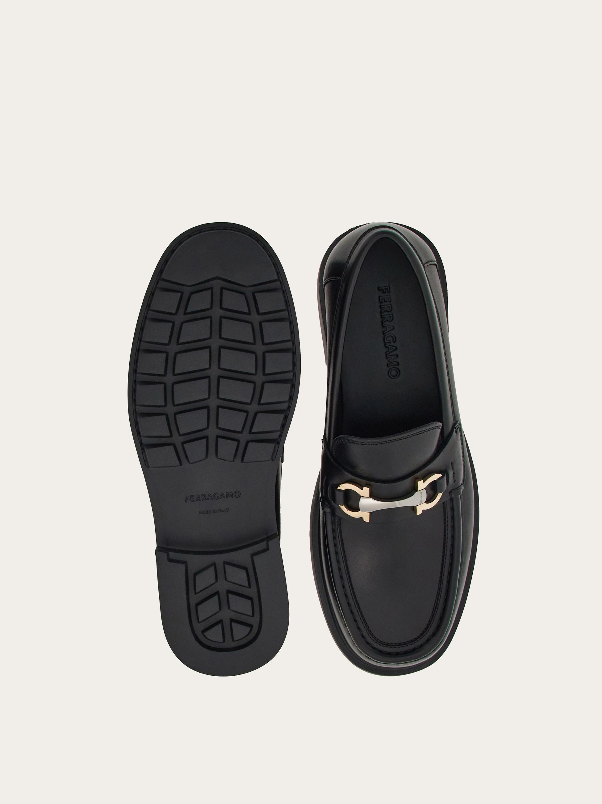 Moccasin with Gancini ornament - 5