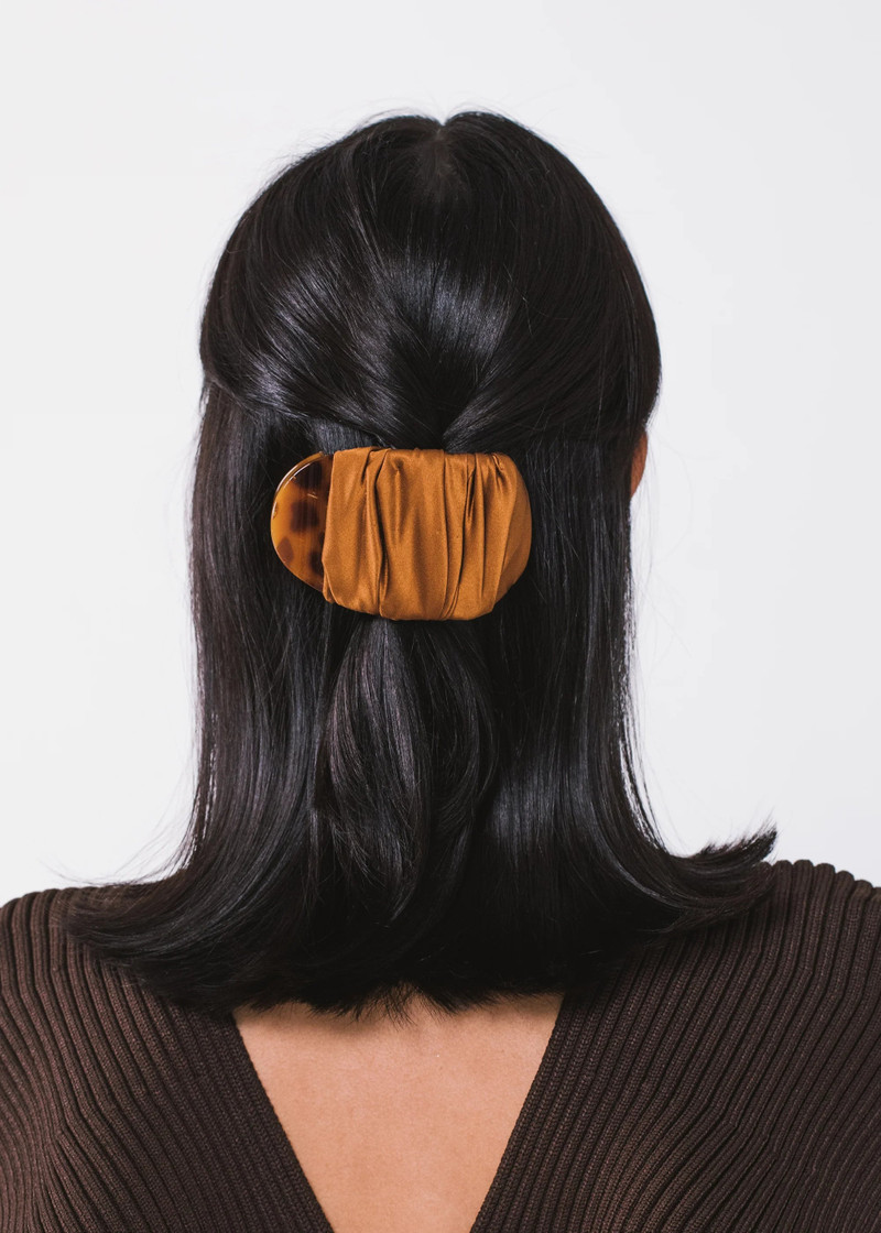 Jennifer Behr Tasha Jaw Clip outlook