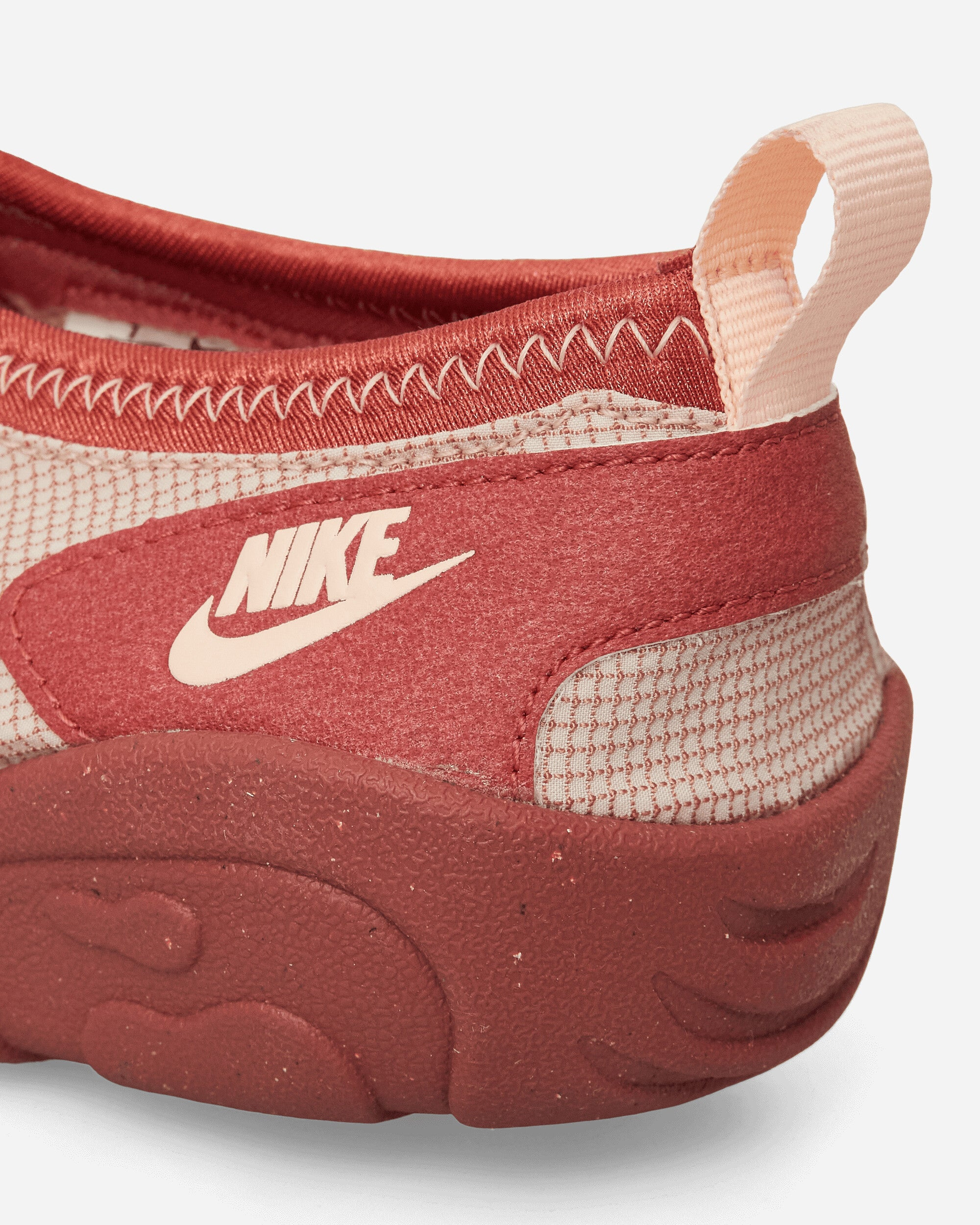 Women's Aqua Turf Sneakers Particle Beige / Washed Coral - 6