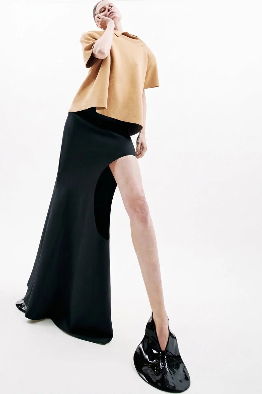 KNITTED FLARED SKIRT WITH CUT OUT BLACK - 1
