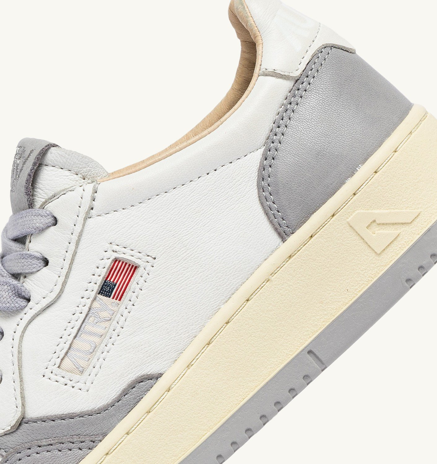 MEDALIST LOW SNEAKERS IN WHITE AND VAPOR LEATHER - 6