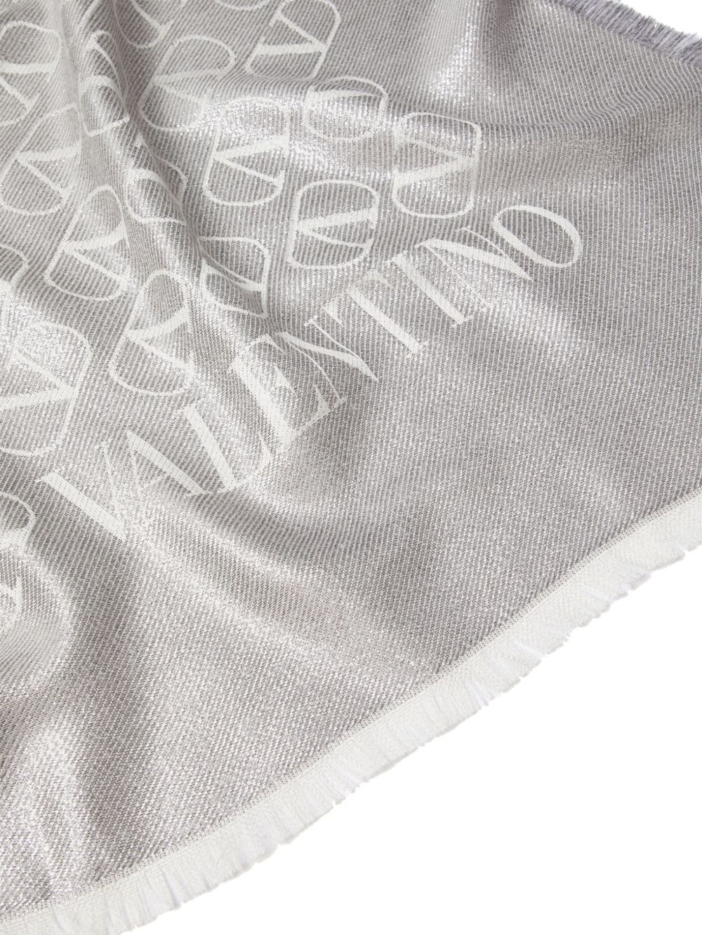 VLogo Signature jacquard shawl - 2