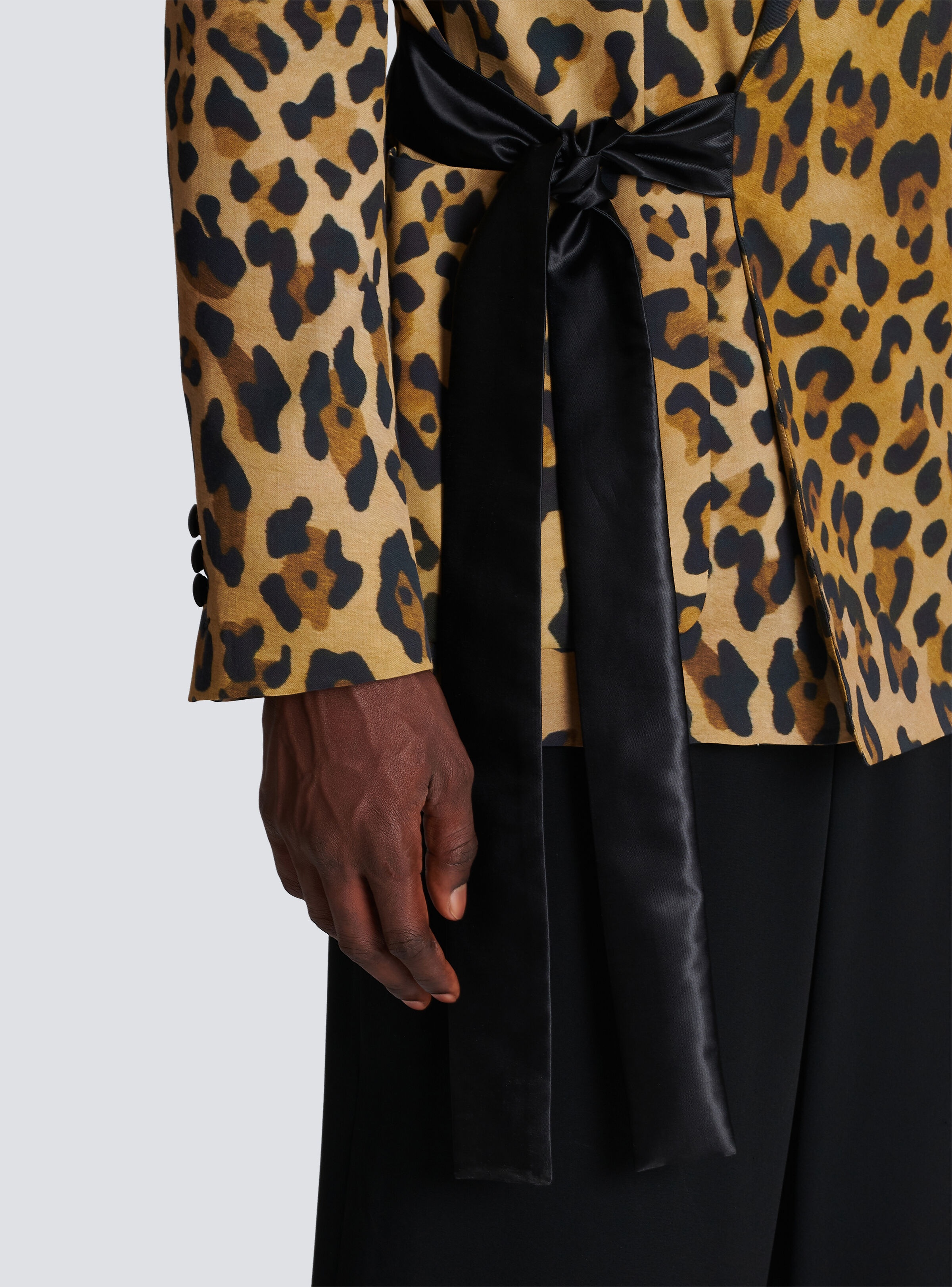 Asymmetric leopard print jacket - 7