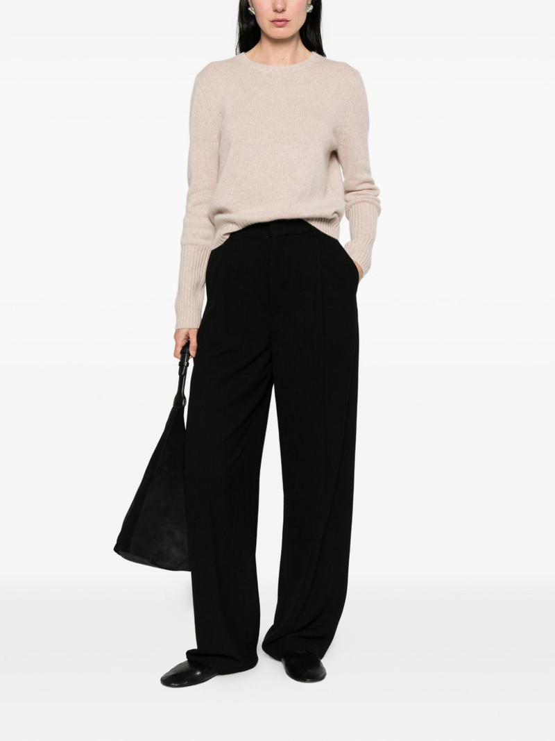 Allude round-neck sweater outlook