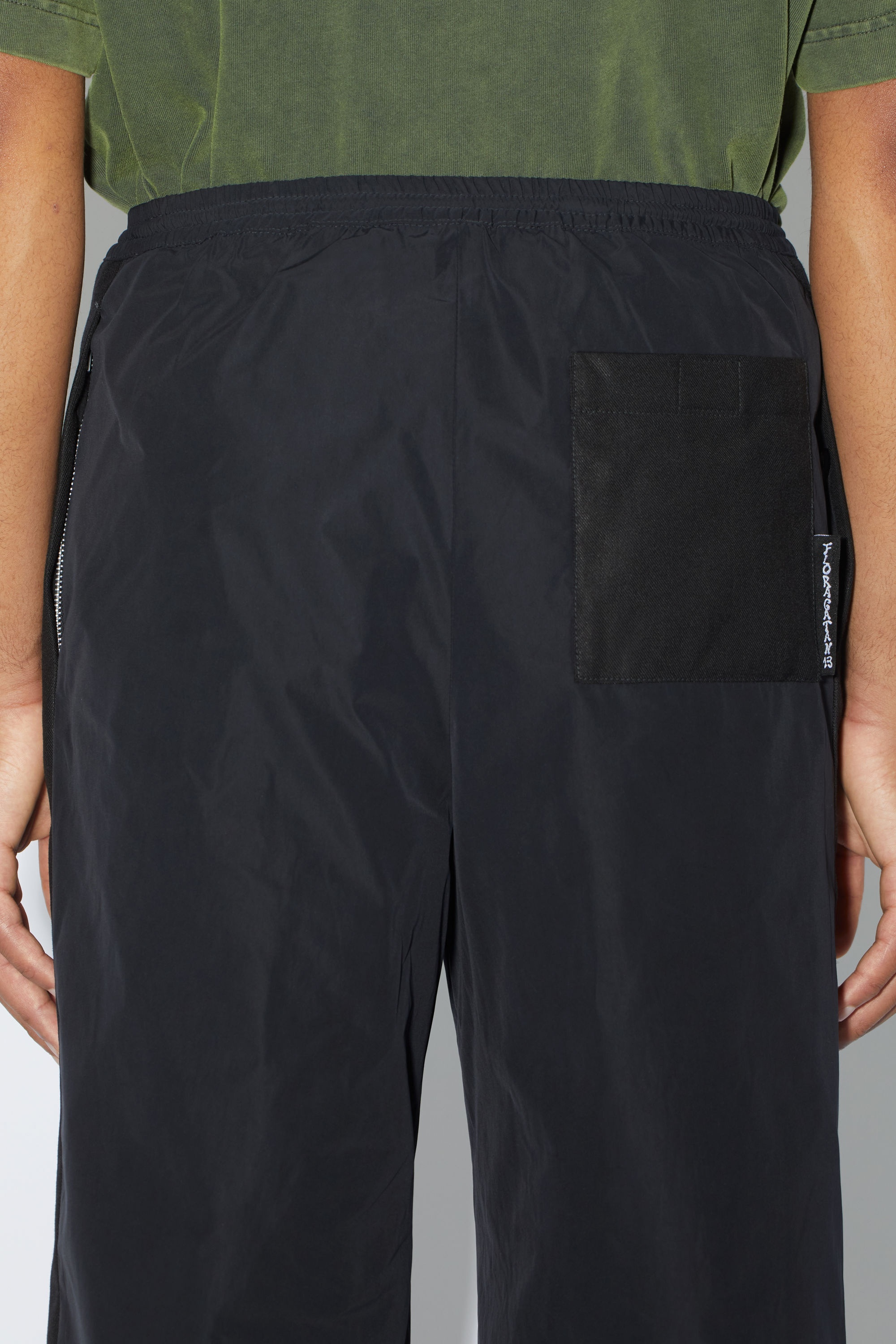 Relaxed fit trousers - Black - 6