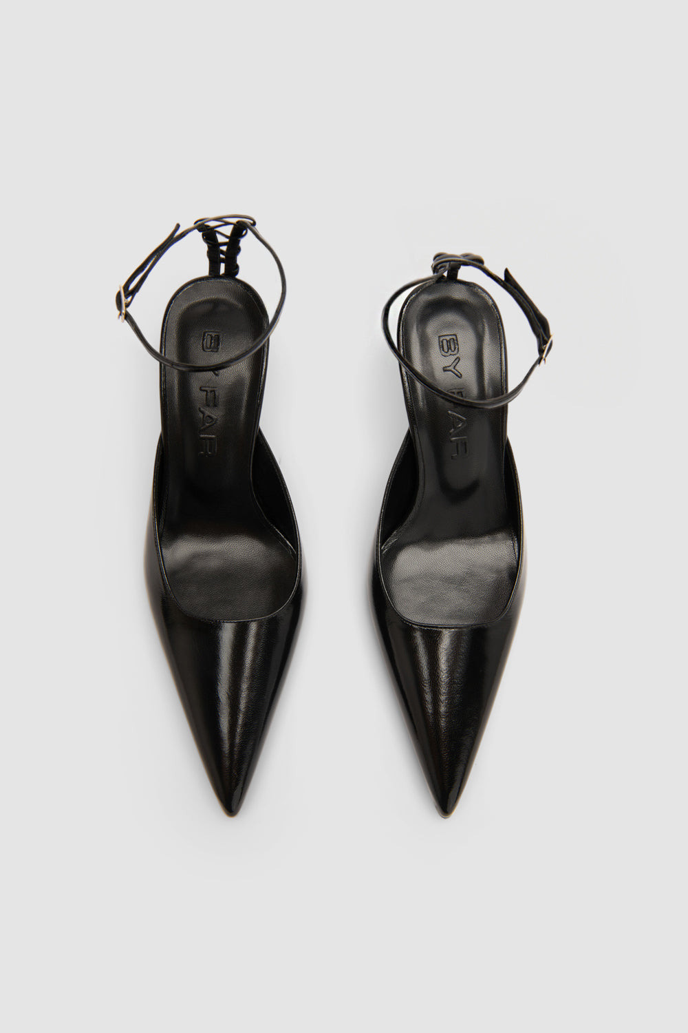 Teese Black Glossy Textured Leather Pump - 3
