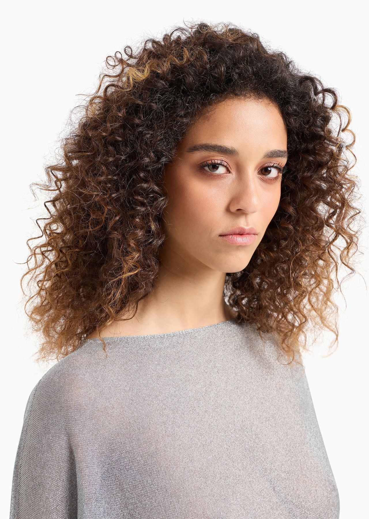 Seamless jumper in laminated mesh with asymmetric hem - 5