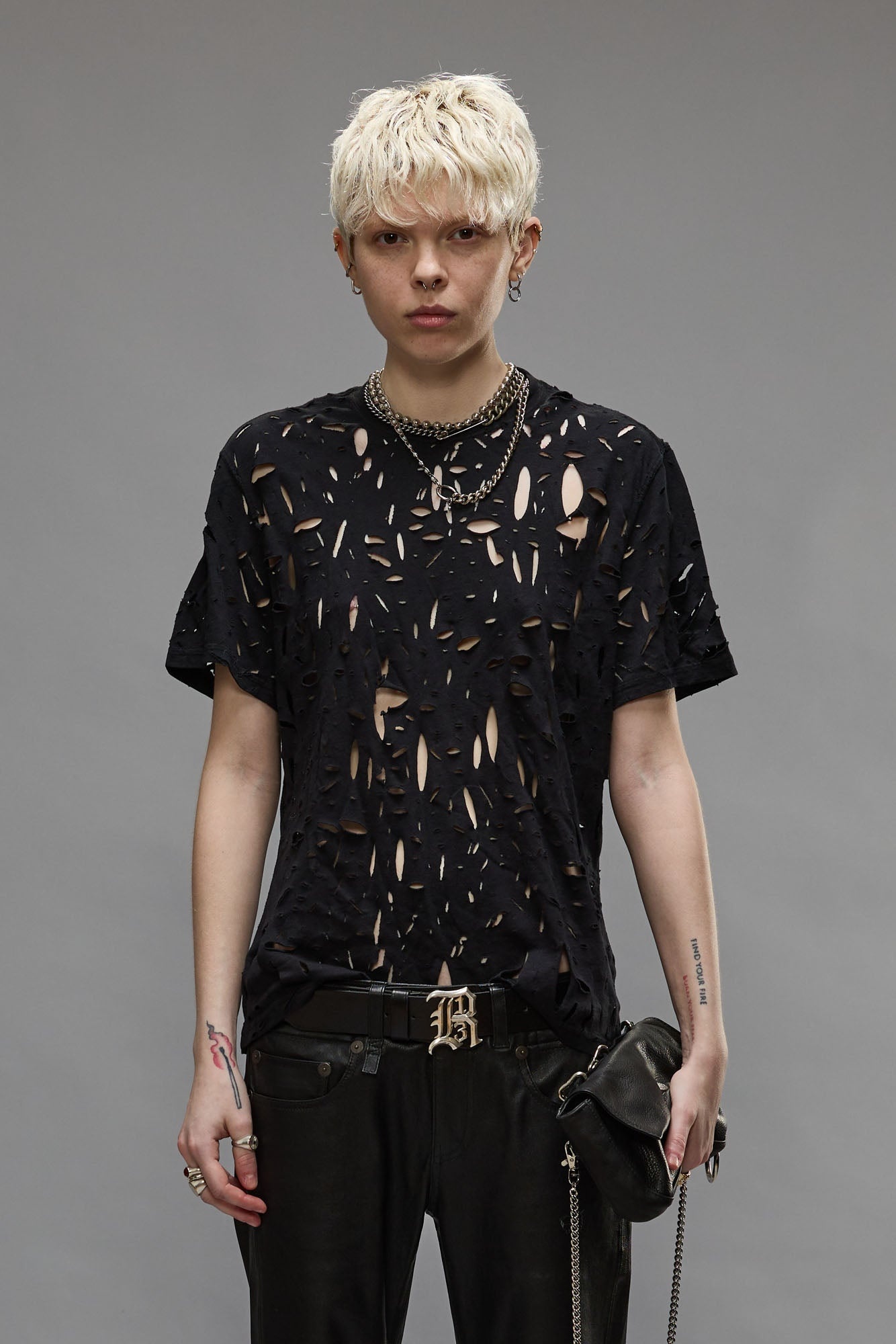 EXCESS DISTRESS TEE - BLACK - R13 - 3