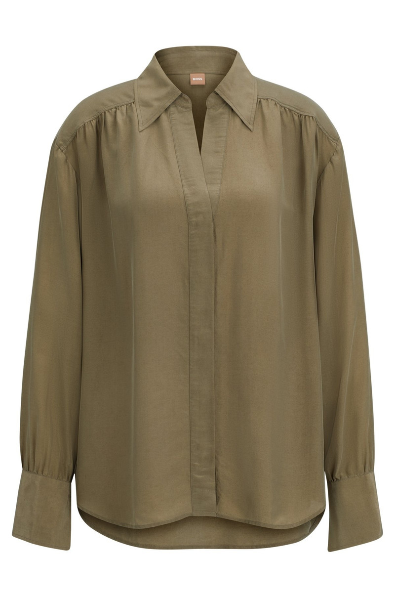 RELAXED-FIT BLOUSE WITH CONCEALED PLACKET AND POINT COLLAR 1