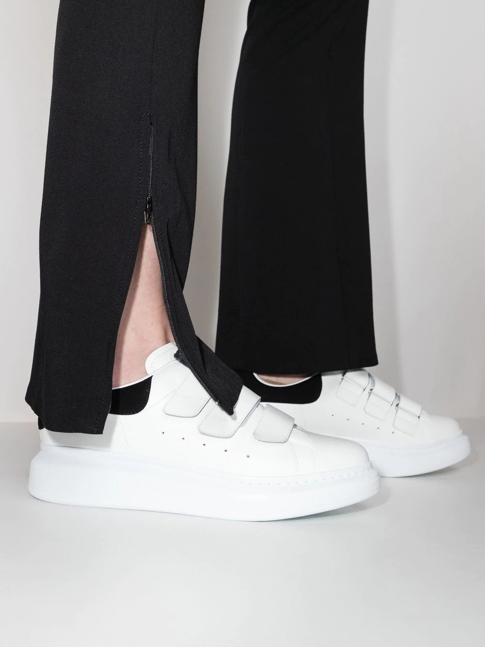 Oversized touch-strap sneakers - 3