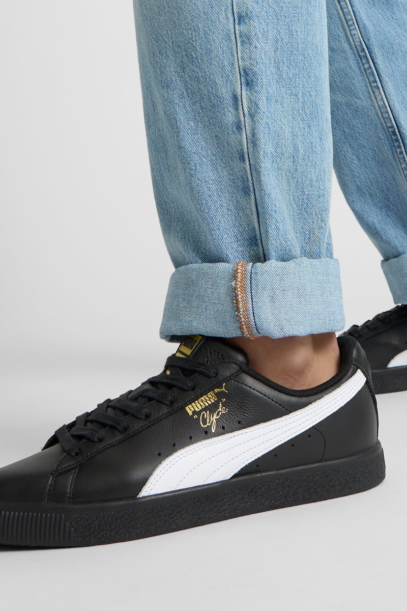 PUMA Clyde 핵심 포일 남자의 운동화 outlook