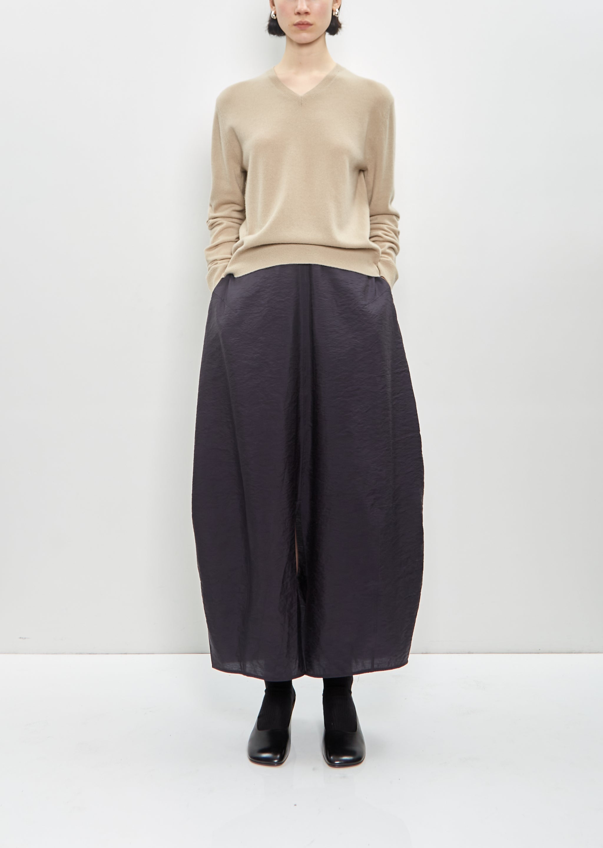 Classic V-Neck Knit — Fawn - 4