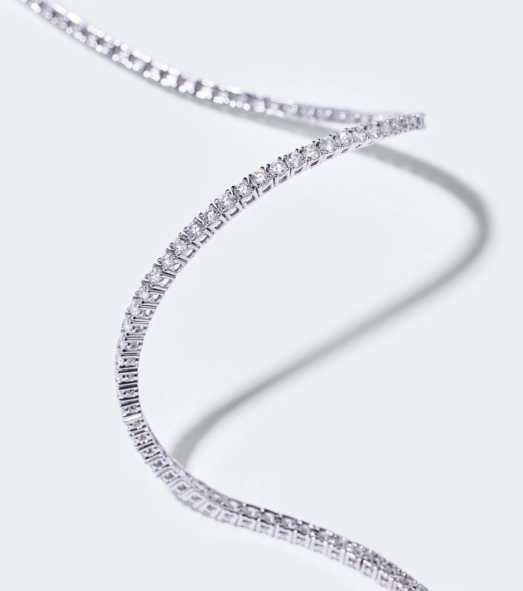14kt white gold tennis bracelet with diamonds - 4