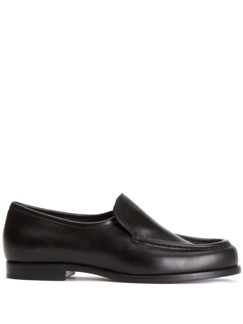 leather loafers 1