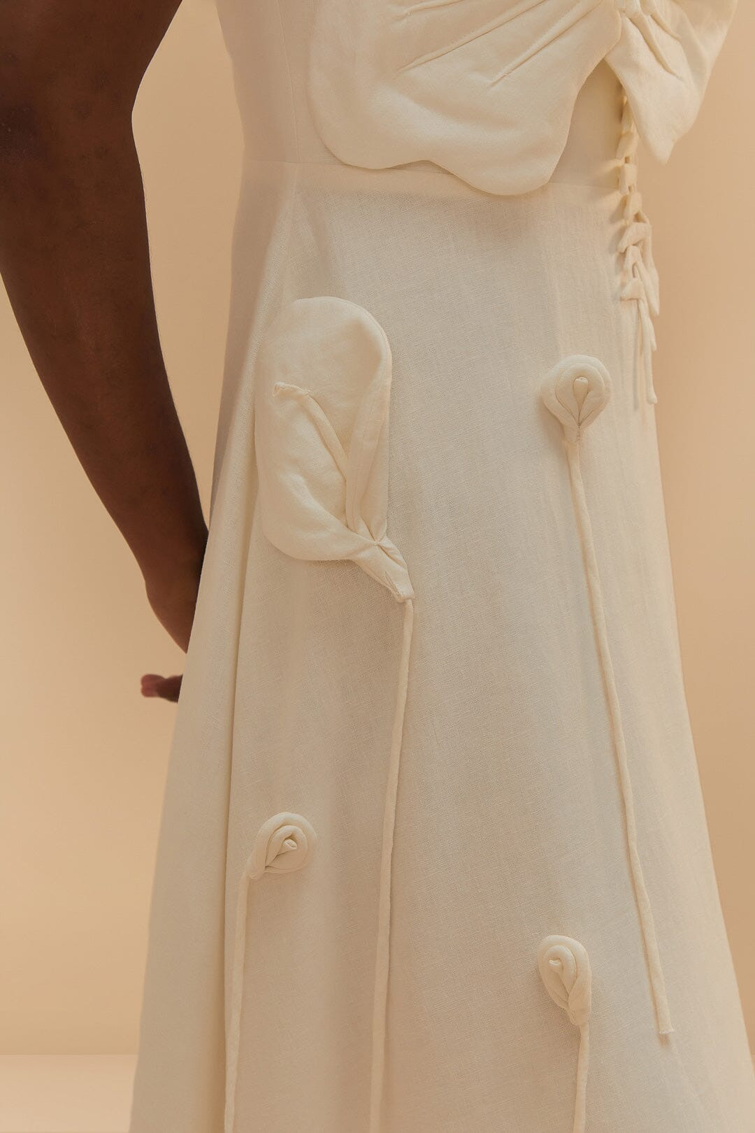 Off-White Garden Lenzing™ Ecovero™ Euroflax™ Midi Dress - 4