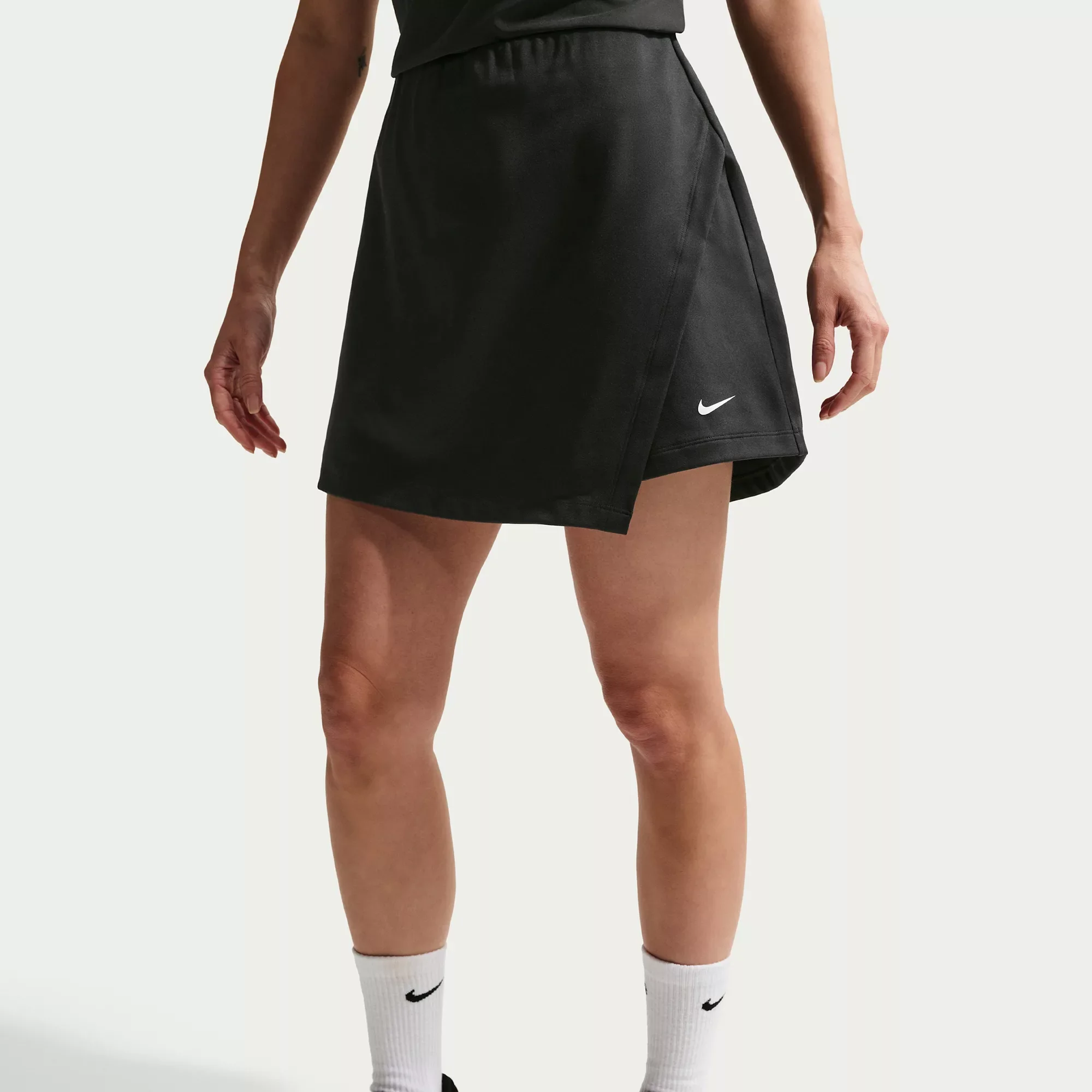 Nike Women's 15” Golf Club Dri-FIT Golf Skort - 1