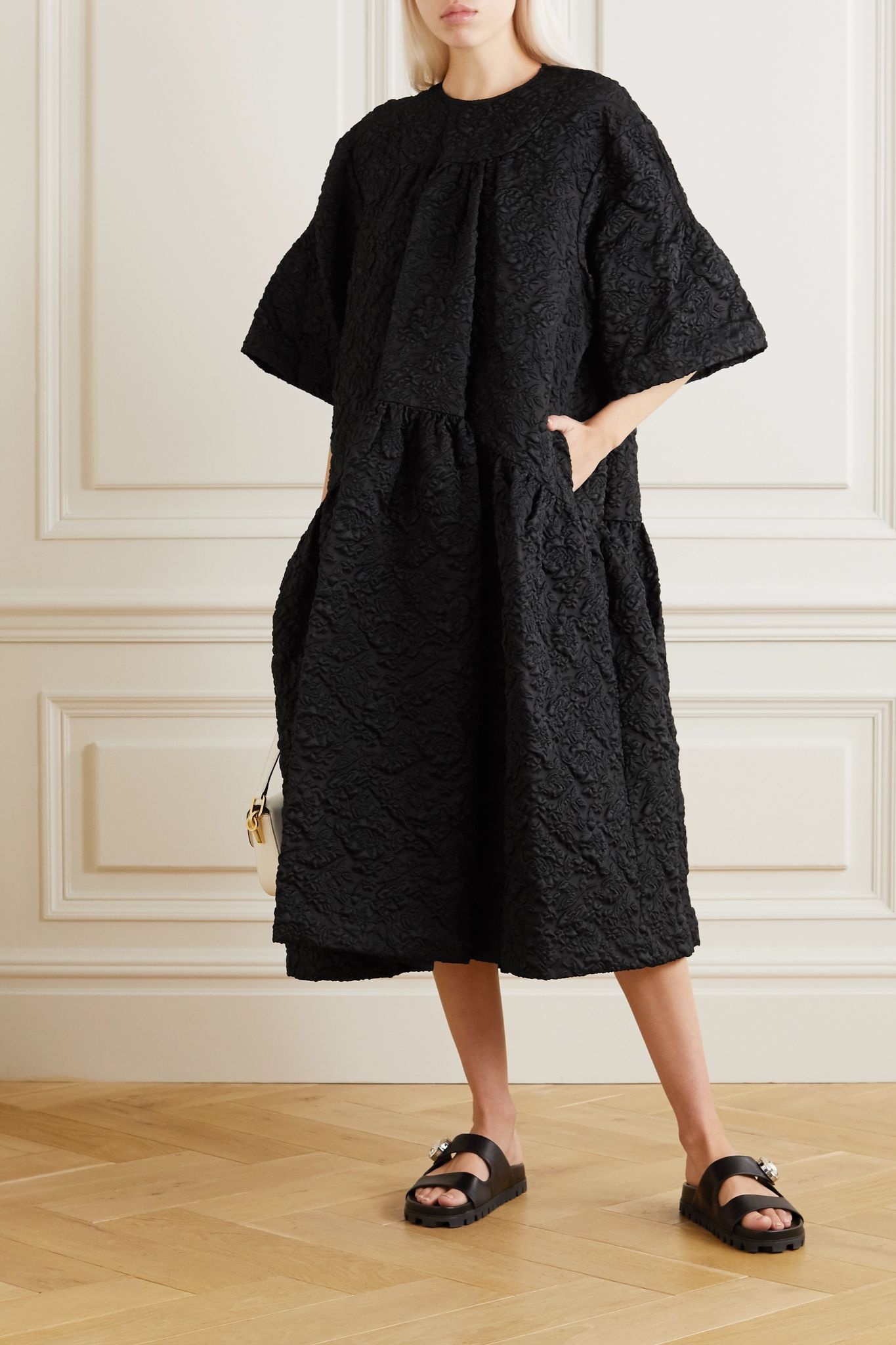 Oversized tiered cloqué midi dress - 2