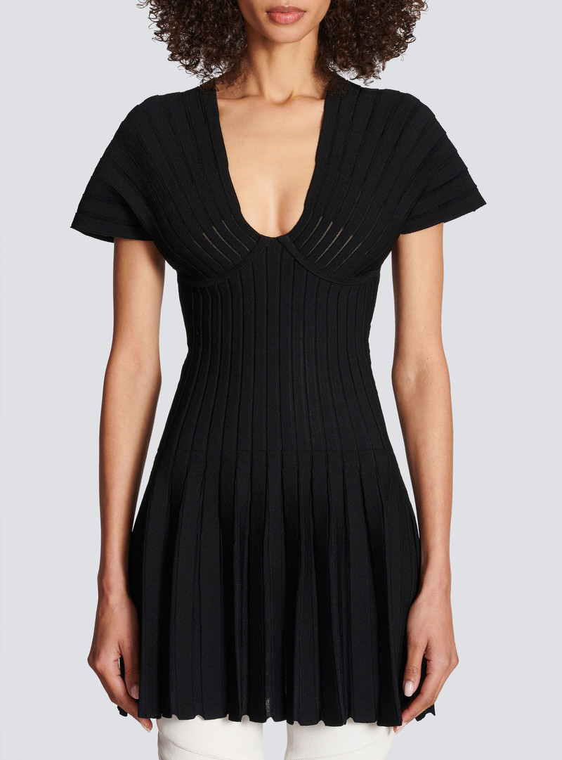 Short pleated knit dress 5