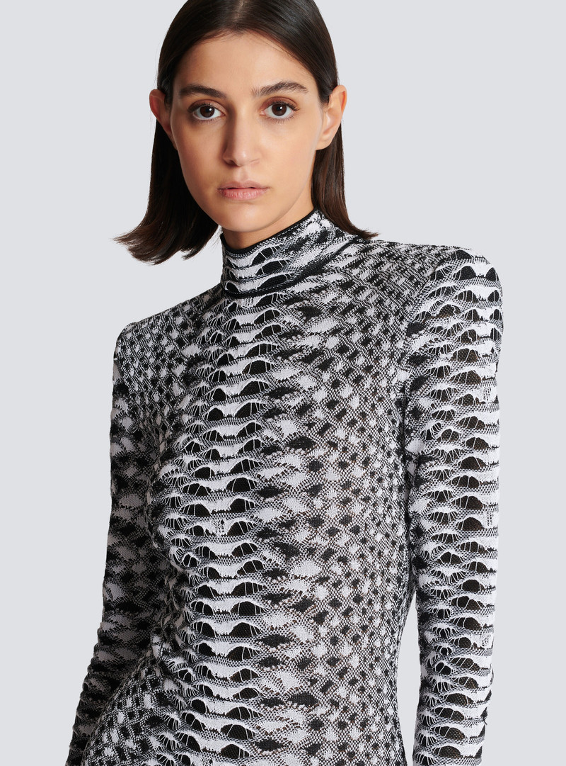 Short snakeskin textured knit dress 7