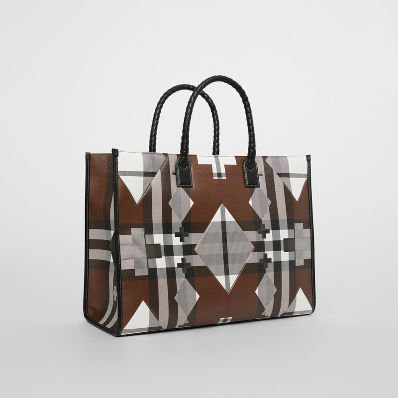 Geometric Check Tote 5