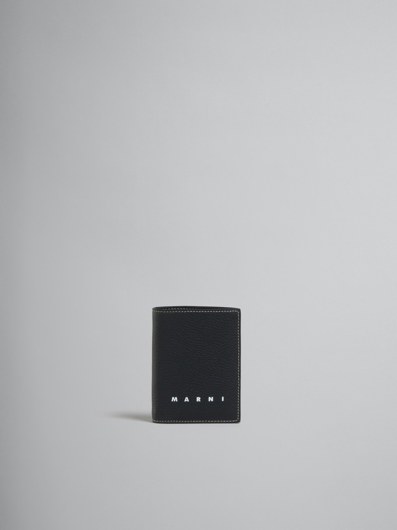 BLACK LEATHER BIFOLD CARD CASE 1