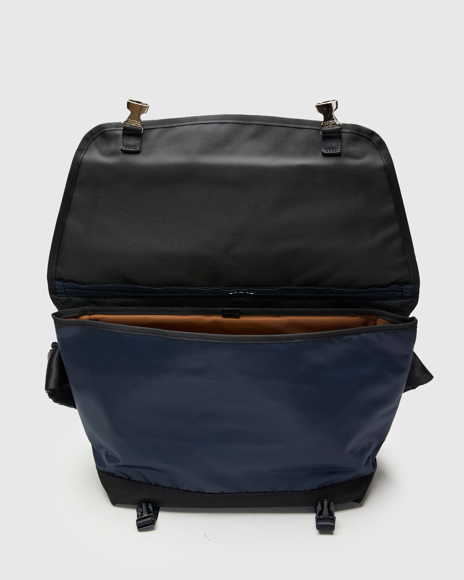 Lightning V2 Messenger Bag in Navy - 6