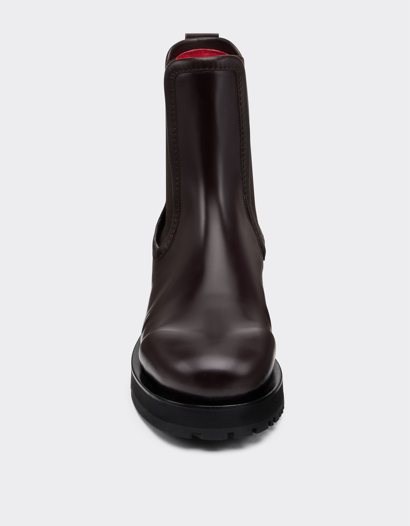 Chelsea boot in matte leather 5