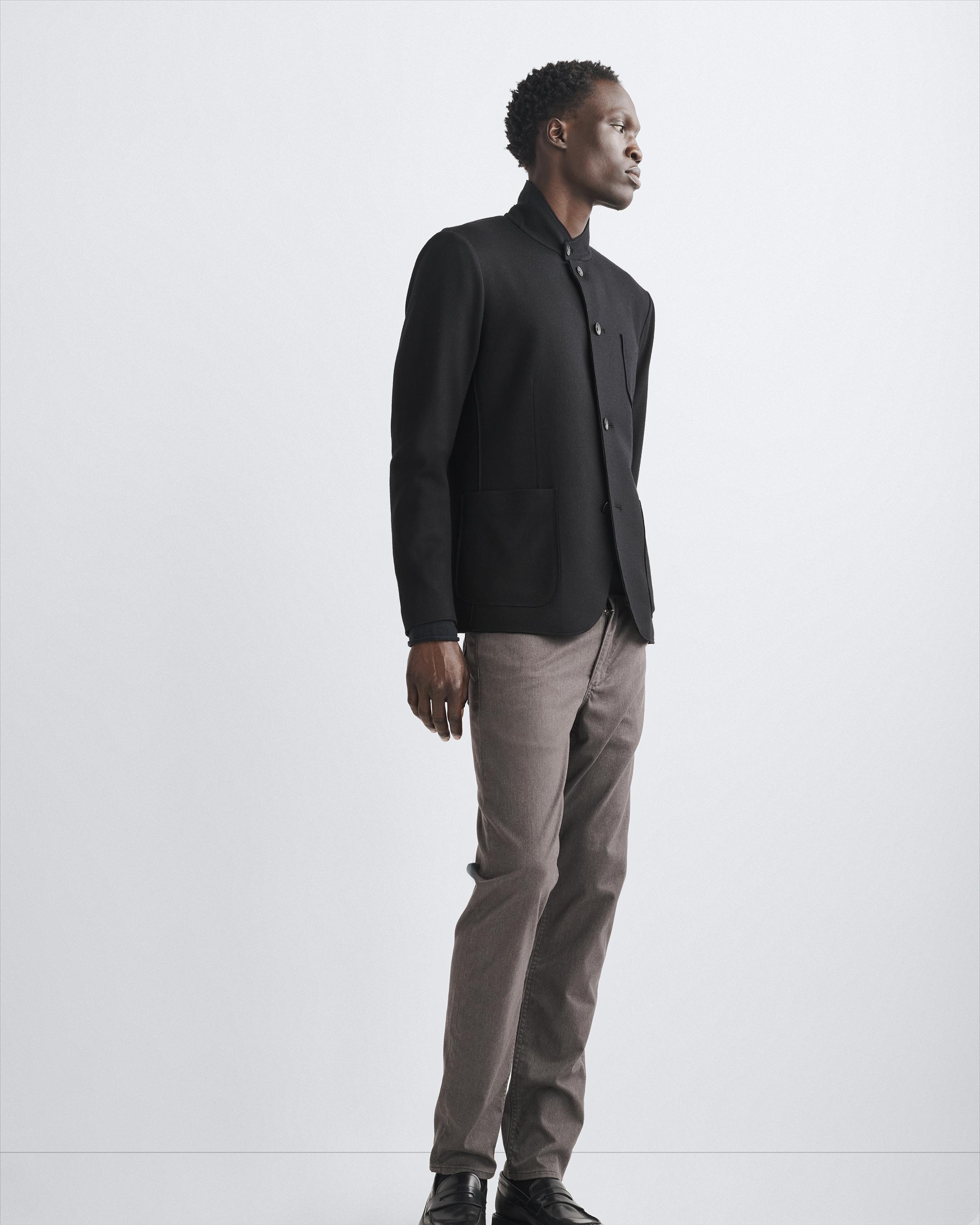 Fit 2 Brushed Twill - Charcoal
Slim Fit Jean - 6